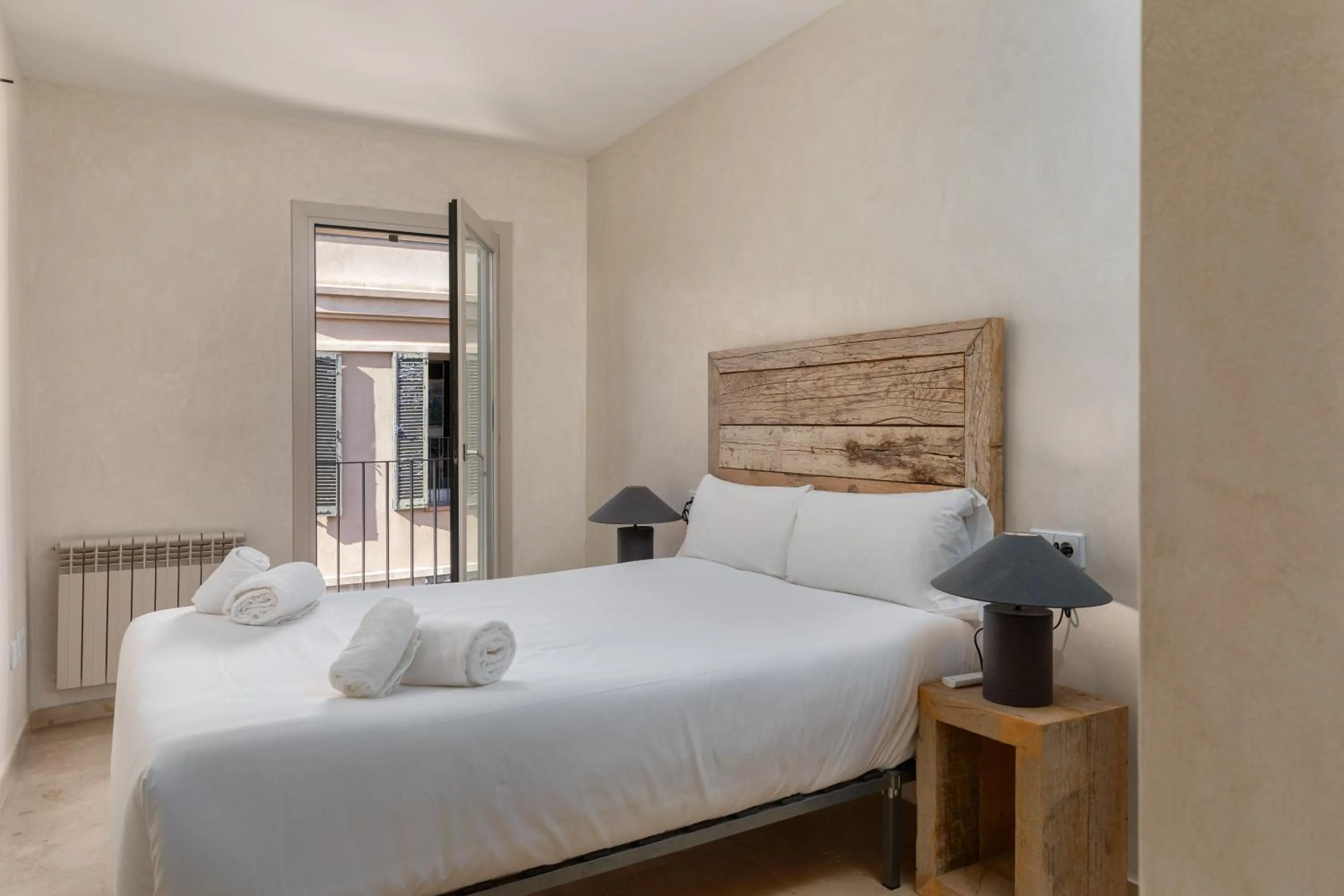 Bed in Flateli Pou Rodó 3