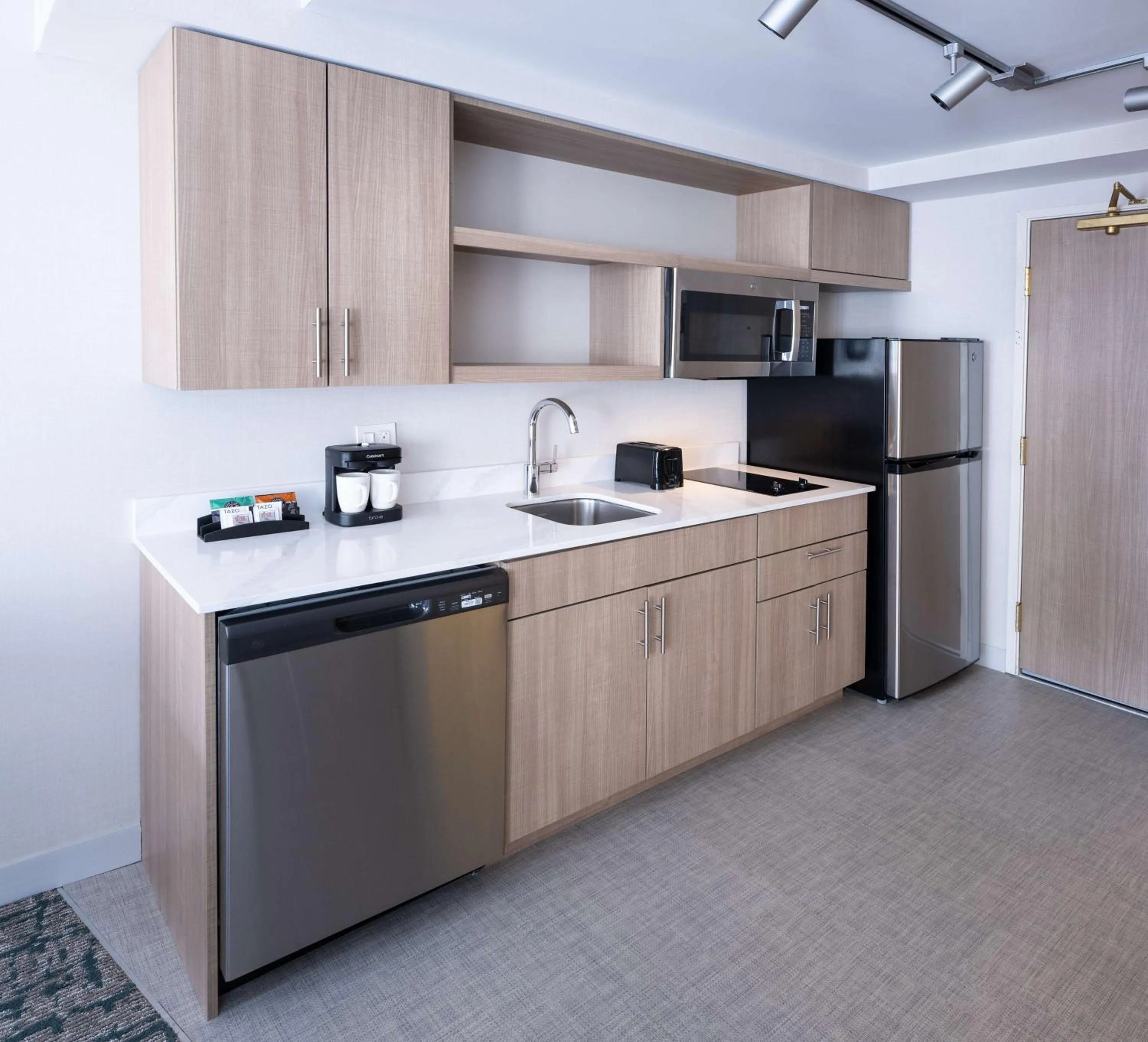 Kitchen or kitchenette in Homewood Suites by Hilton Atlanta Buckhead Pharr Road