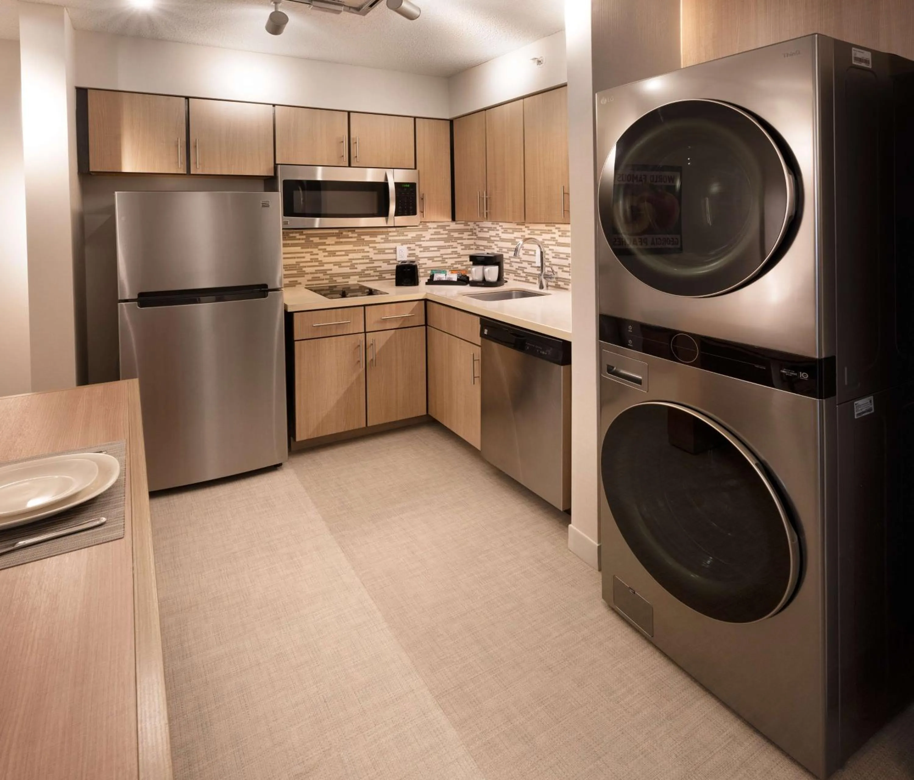 Kitchen or kitchenette in Homewood Suites by Hilton Atlanta Buckhead Pharr Road