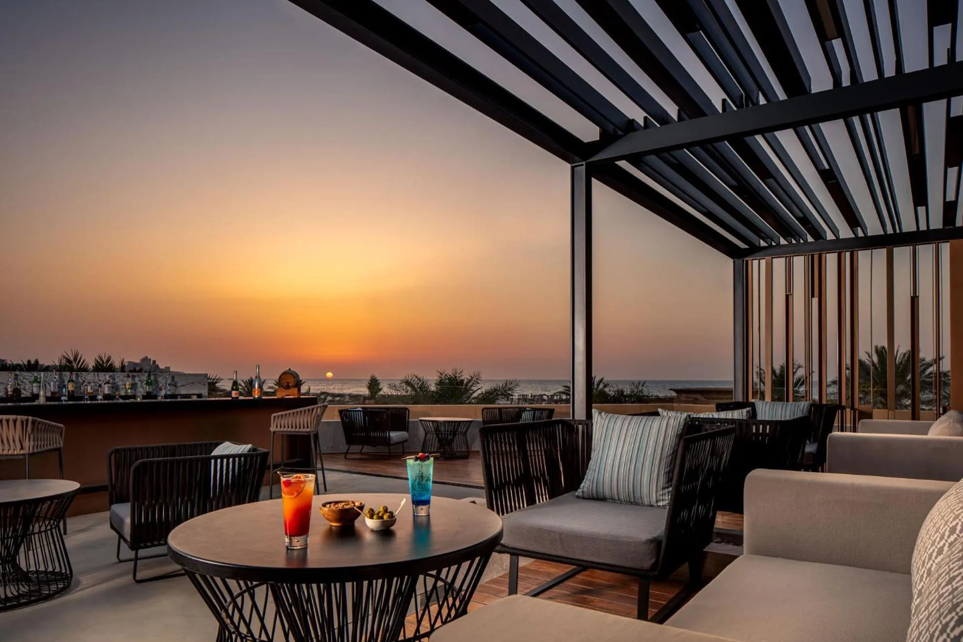 Restaurant/places to eat in Saadiyat Rotana Resort and Villas