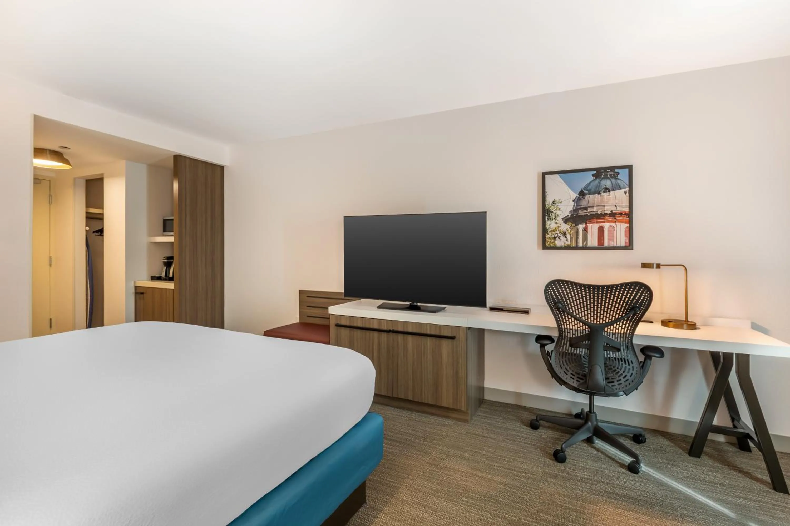 Bed in Hilton Garden Inn Columbia/Northeast