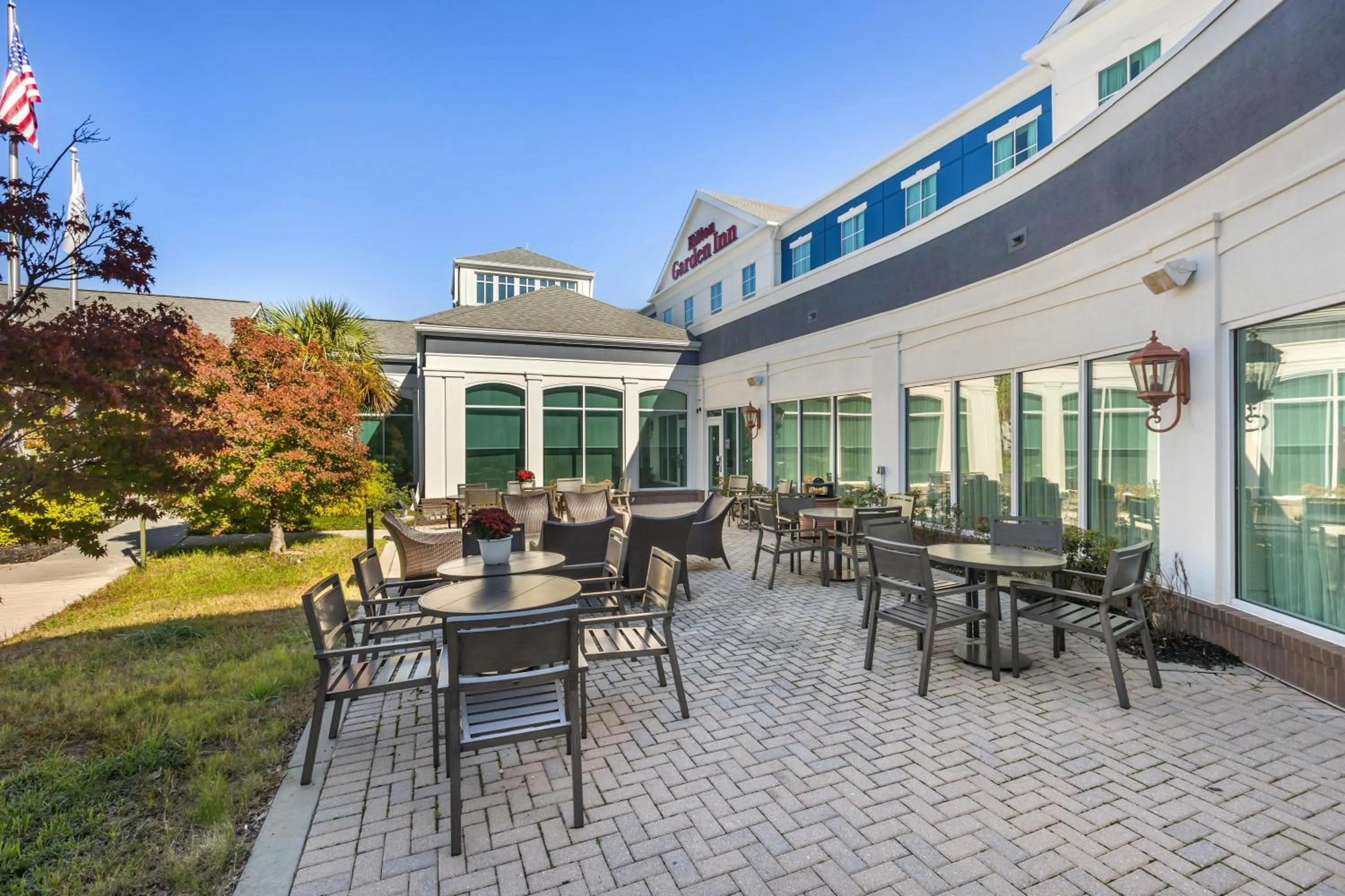 Patio in Hilton Garden Inn Columbia/Northeast