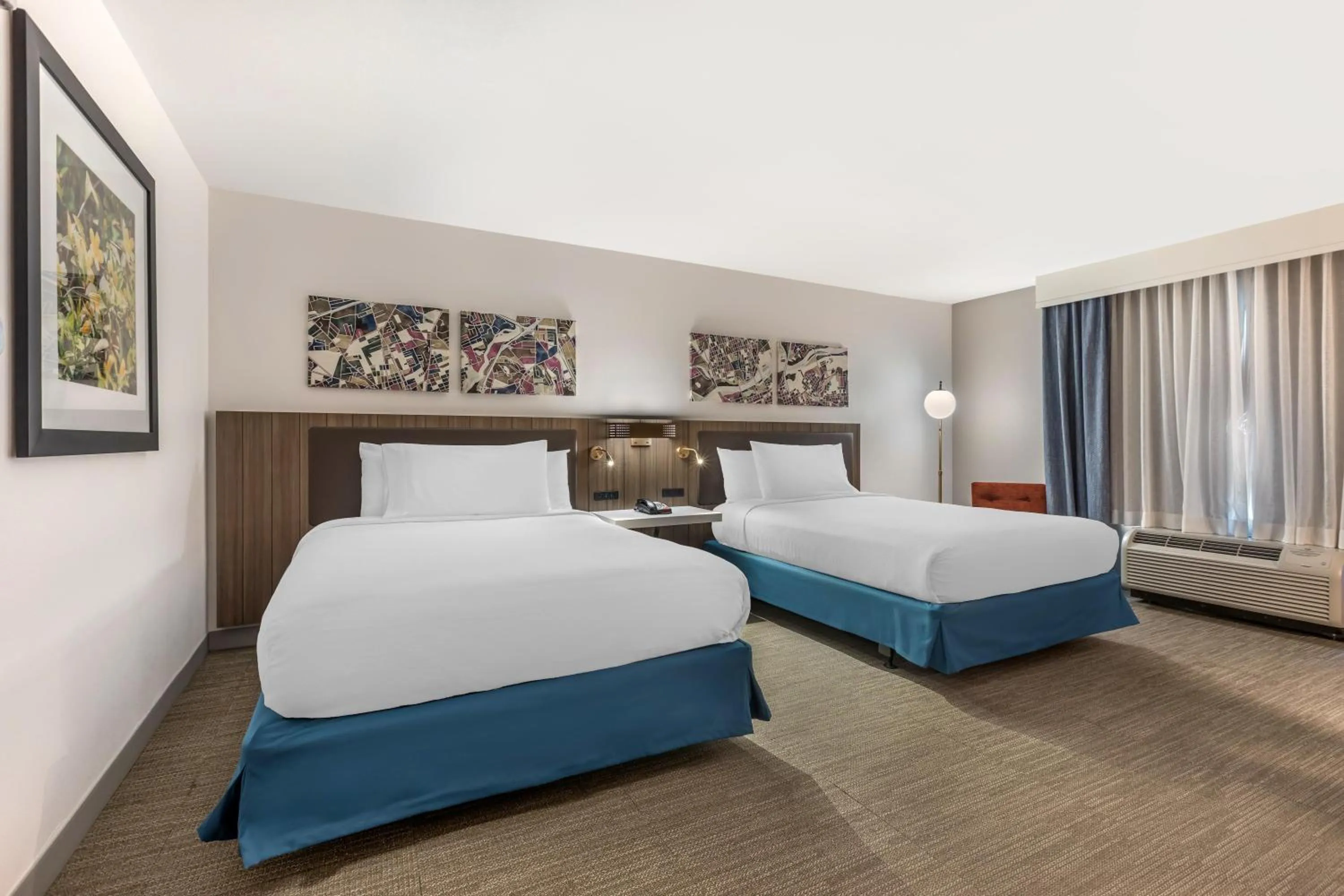 Bed in Hilton Garden Inn Columbia/Northeast