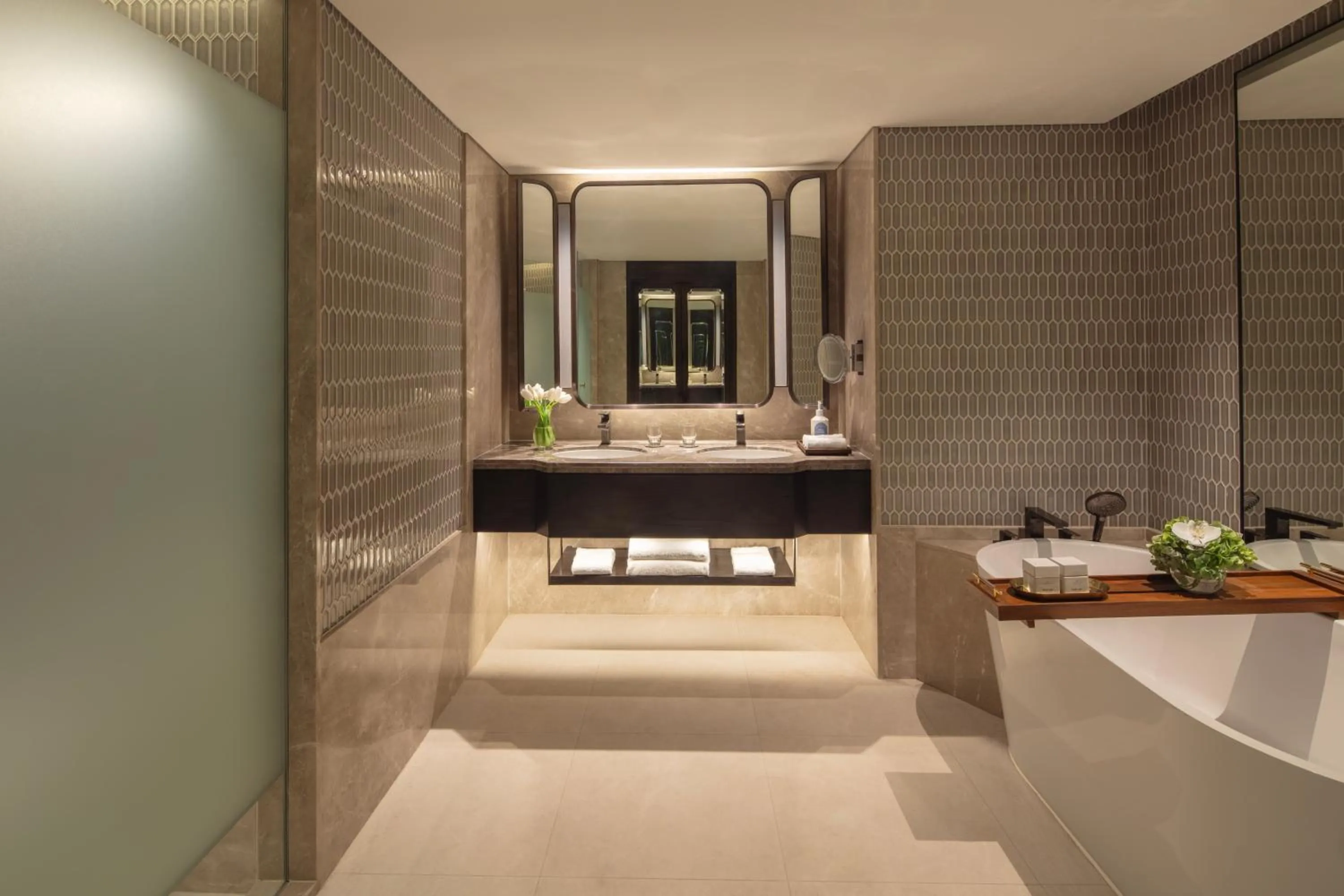 Bathroom in Anantara Siam Bangkok Hotel