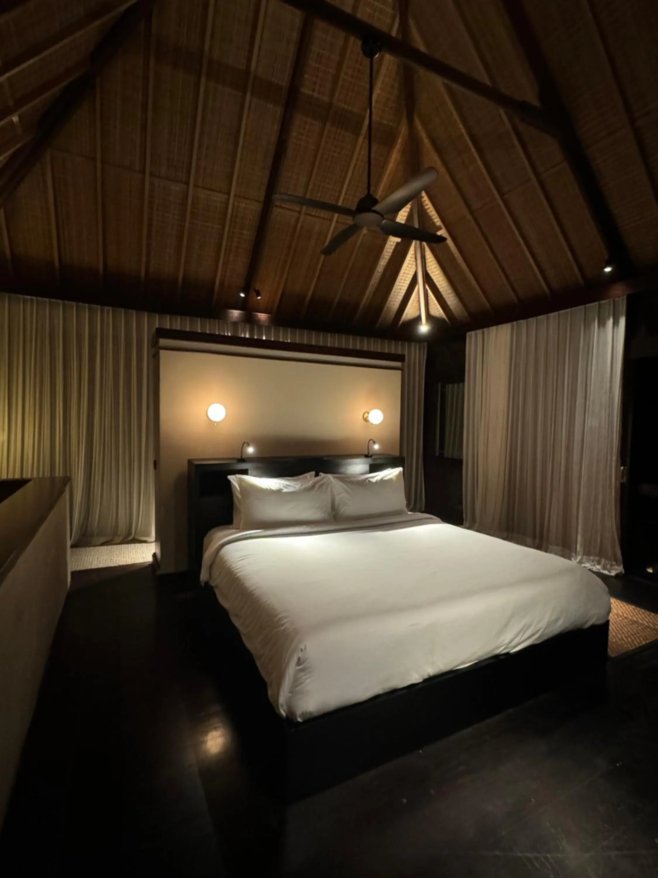Photo of the whole room, Bed in Villa Pantulan Bali