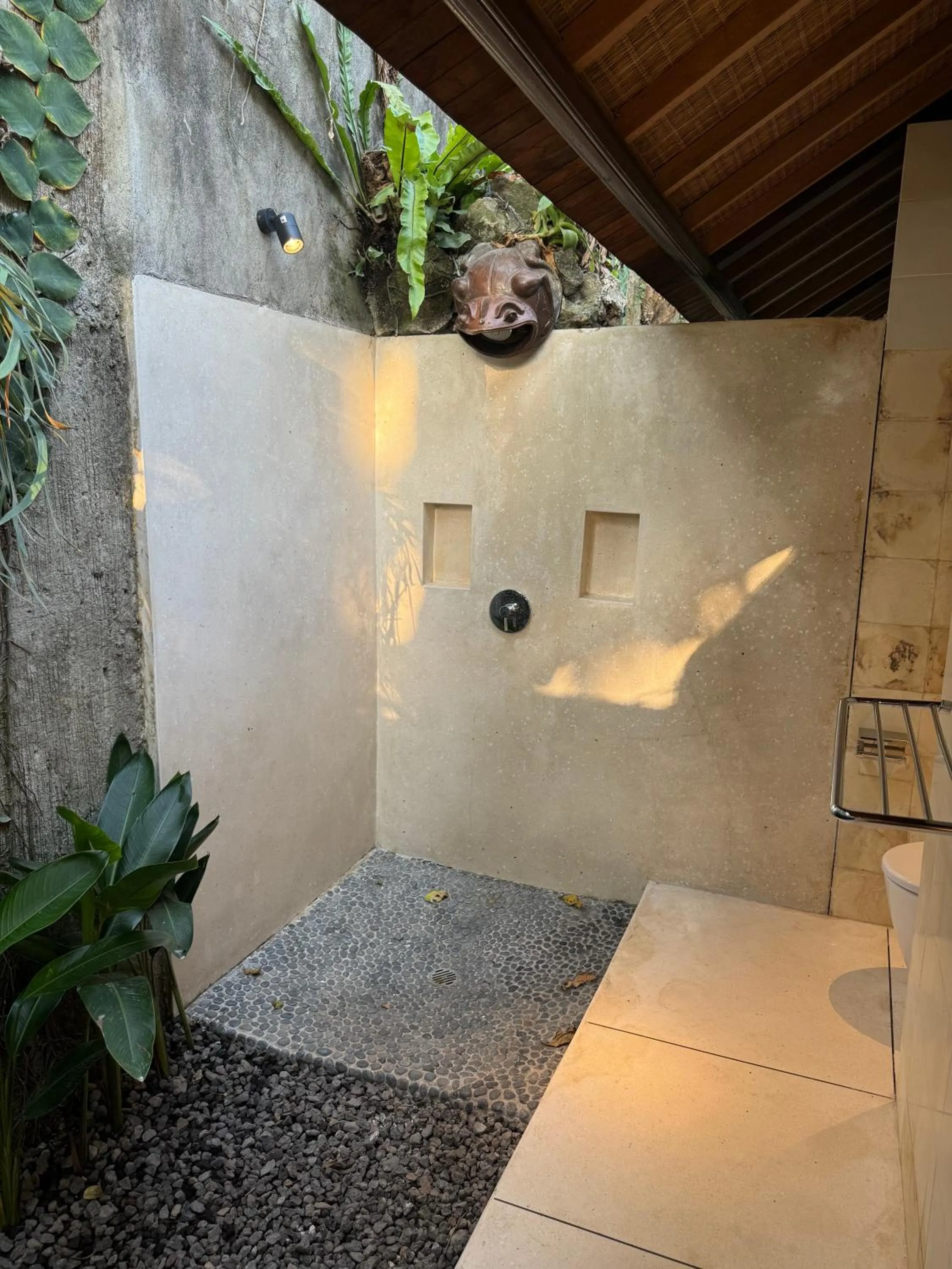 Bathroom in Villa Pantulan Bali