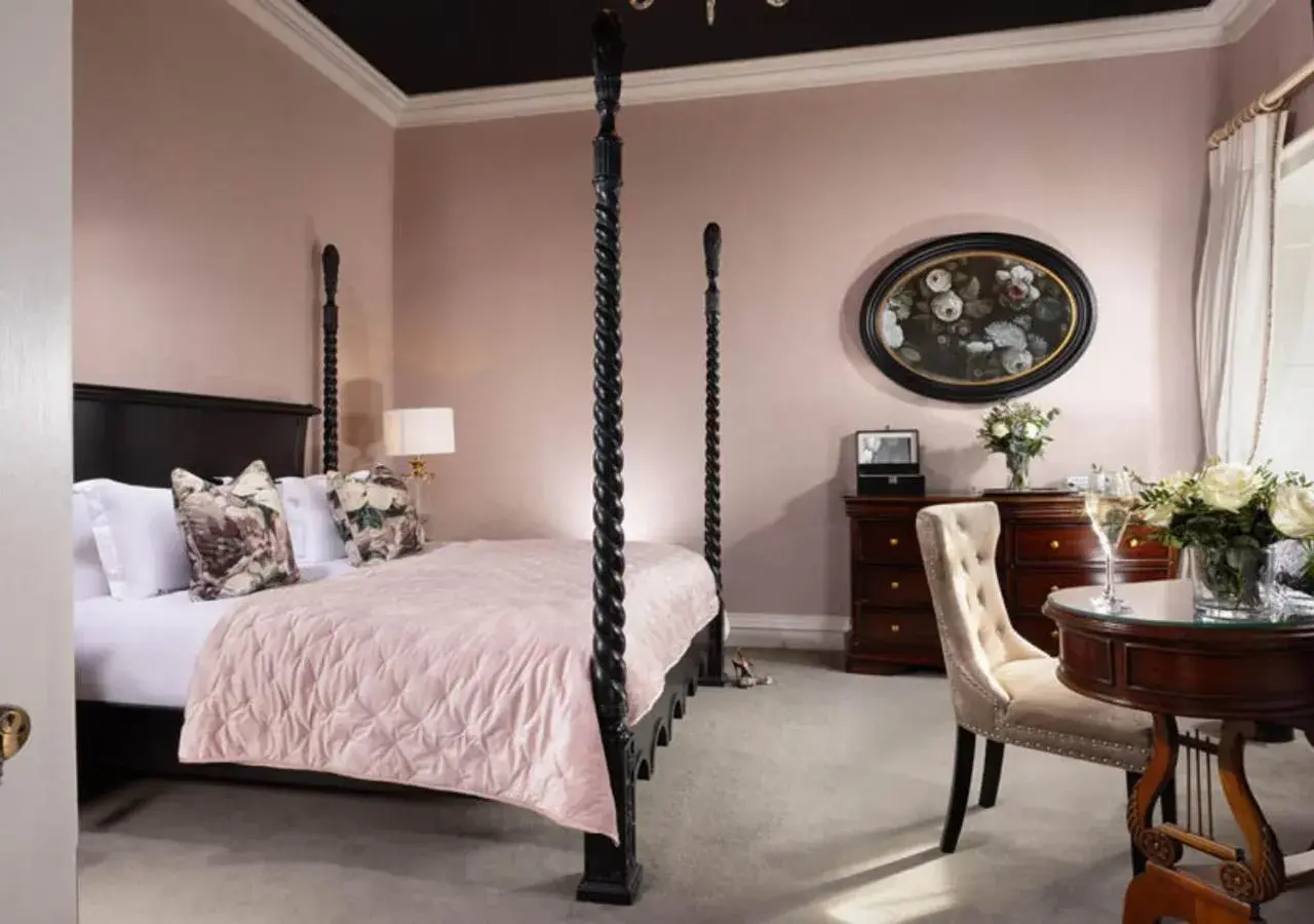 Fitzgerald Suite in Kilkea Castle Fitzgerald Suite in Kilkea Castle