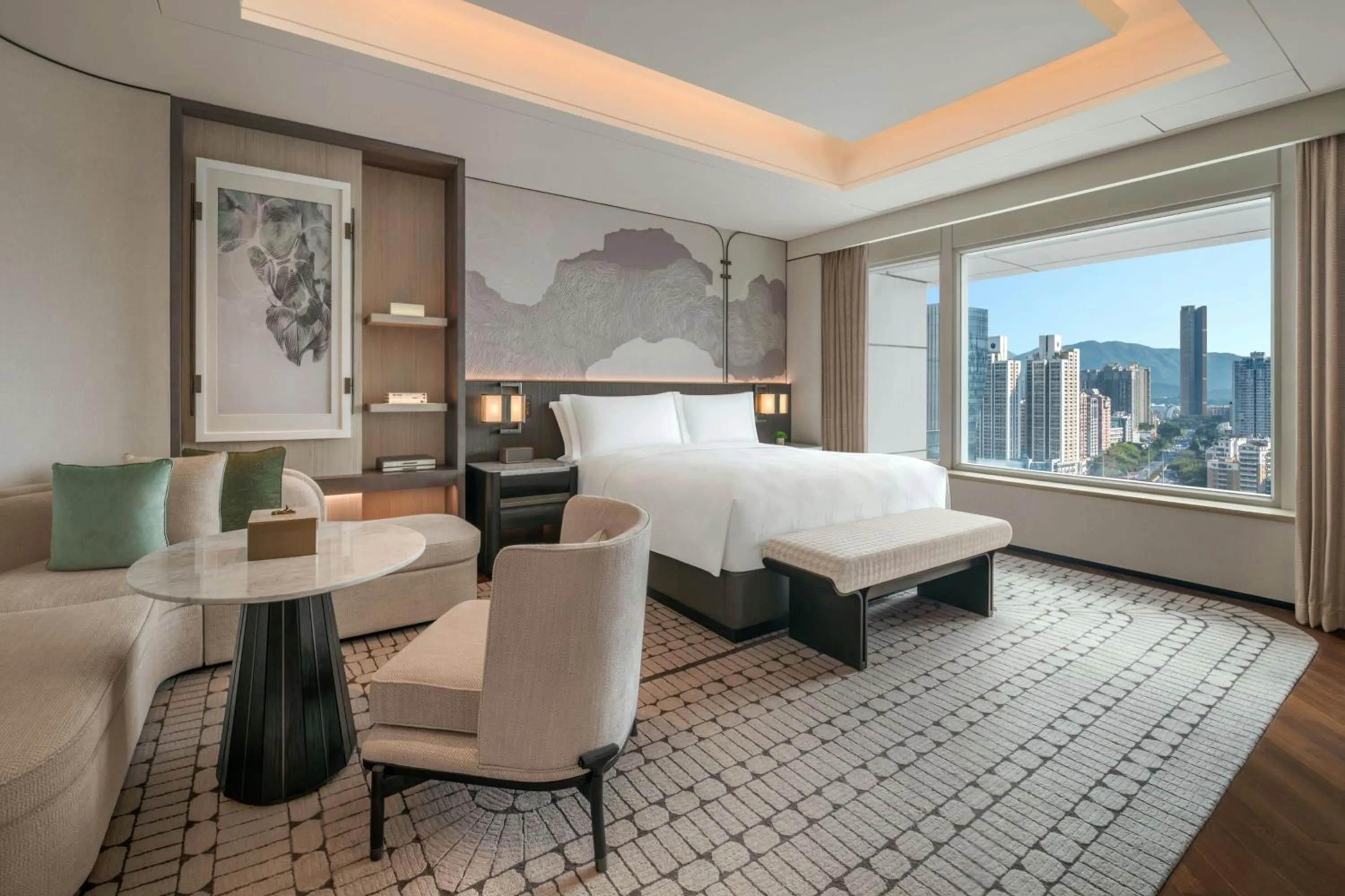 Bedroom, Bed in The Ritz-Carlton, Shenzhen