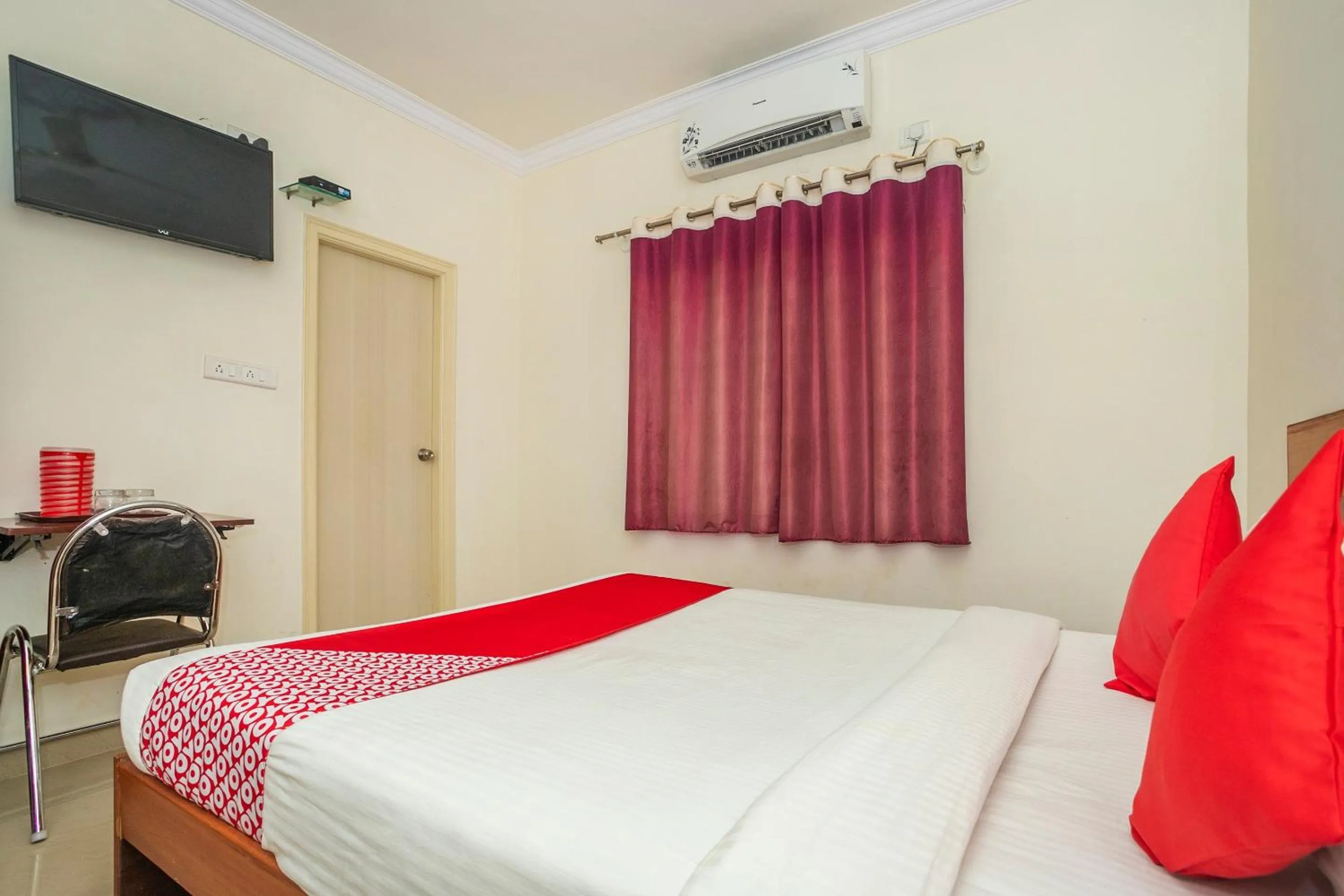 Bedroom, Bed in Hotel O Midas Casita