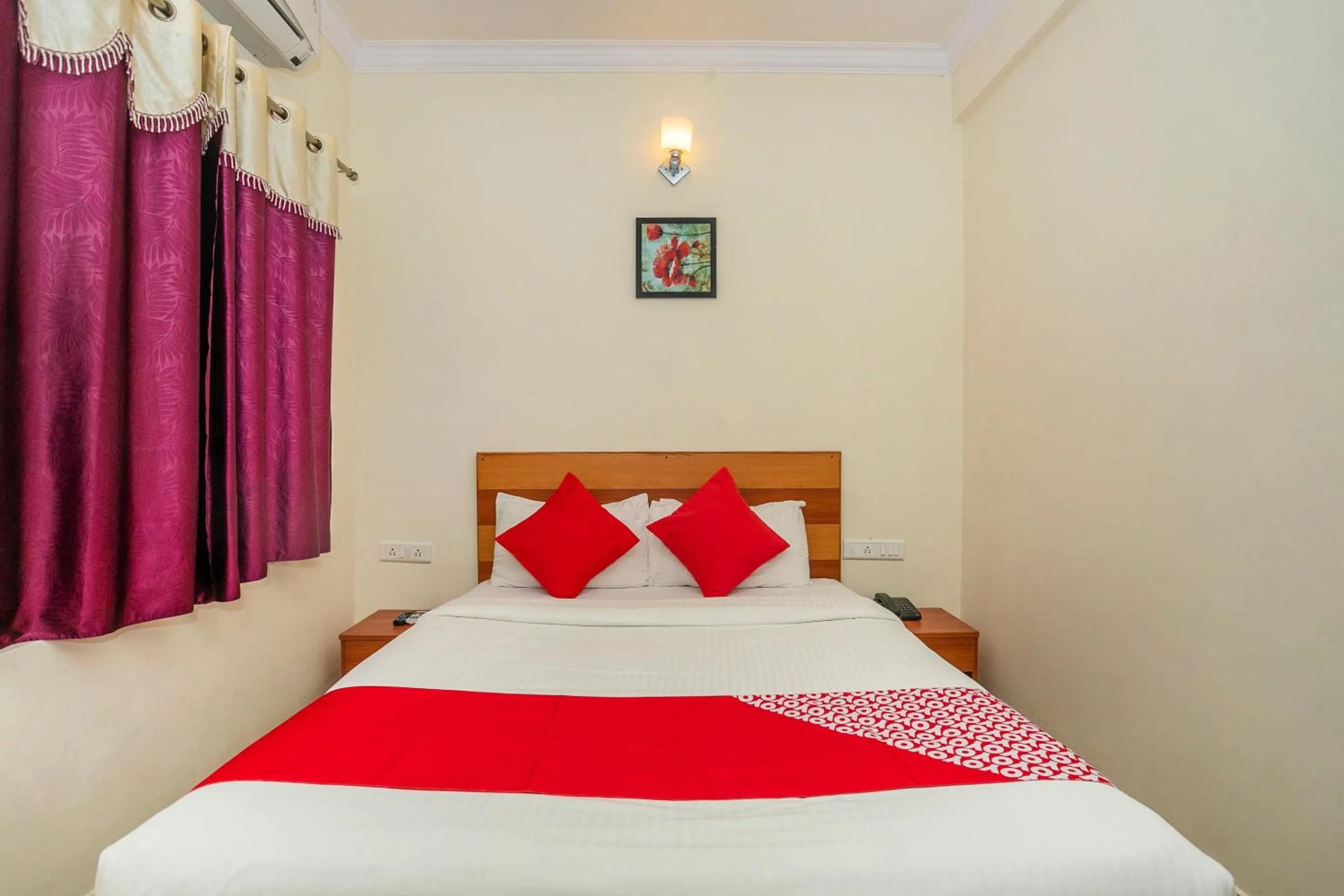 Bedroom, Bed in Hotel O Midas Casita