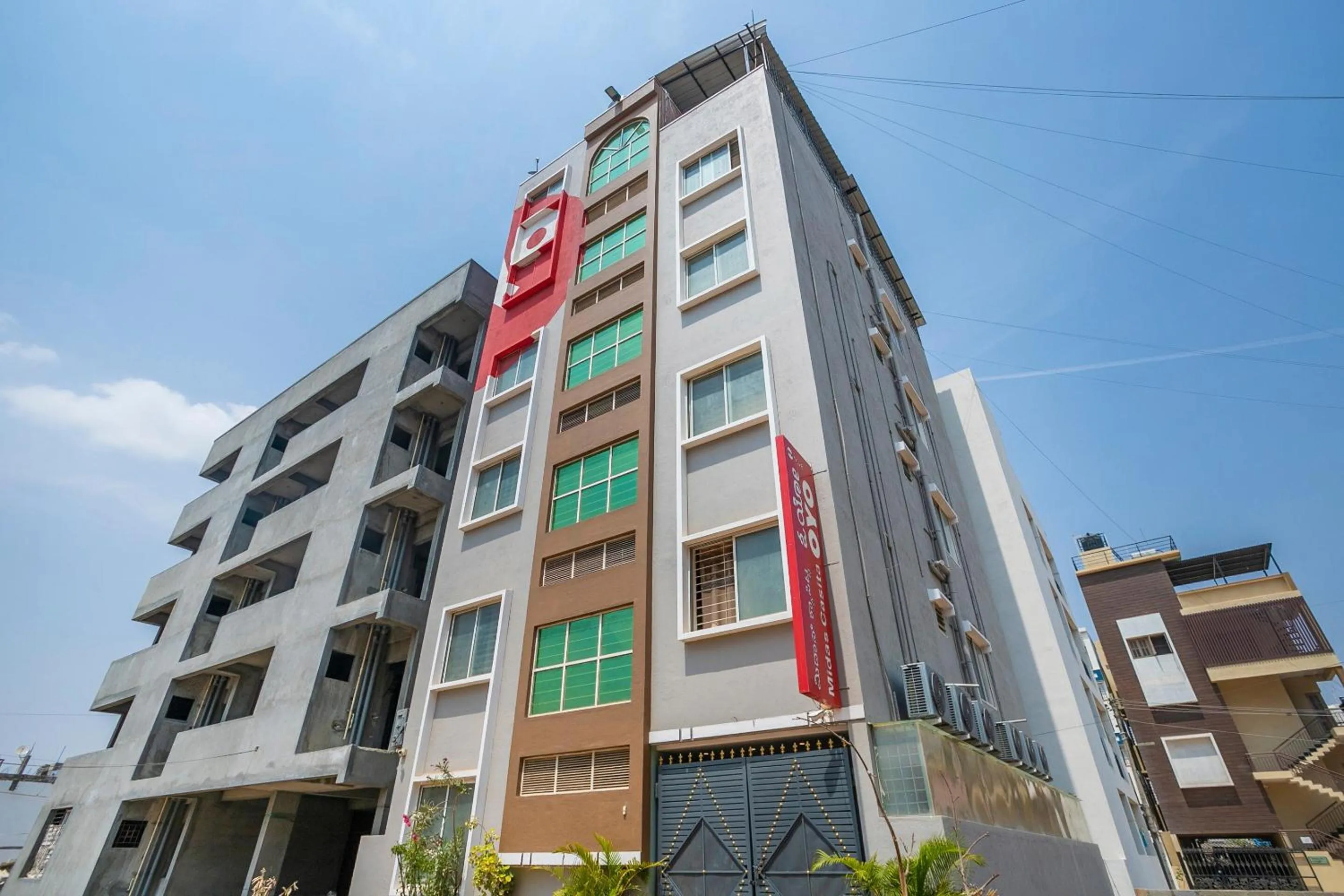 Facade/entrance in Hotel O Midas Casita