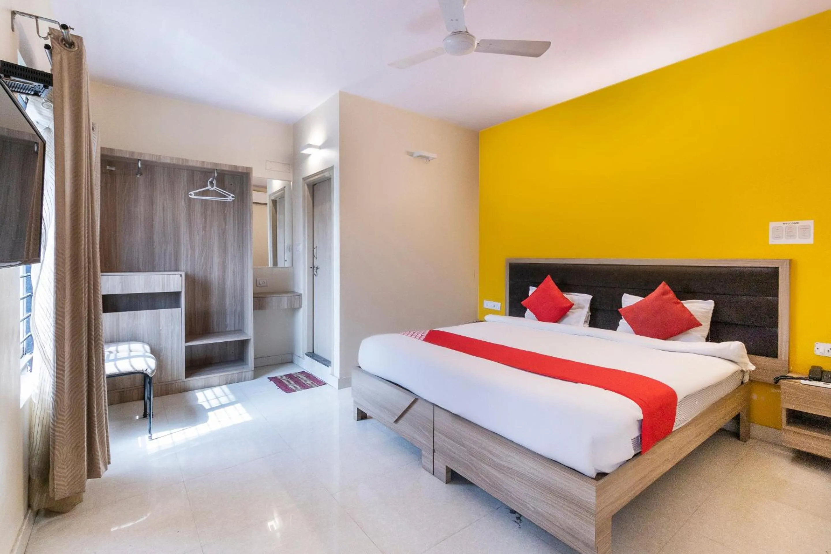 Bedroom, Bed in Hotel O Platinum Inn