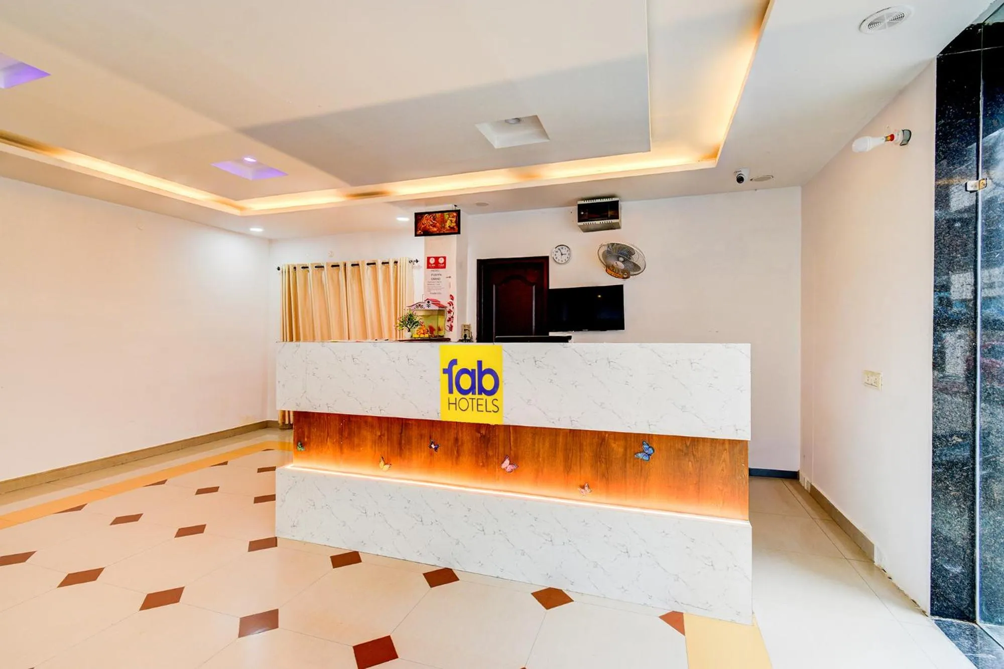 Lobby or reception in FabHotel Pushpa Grand