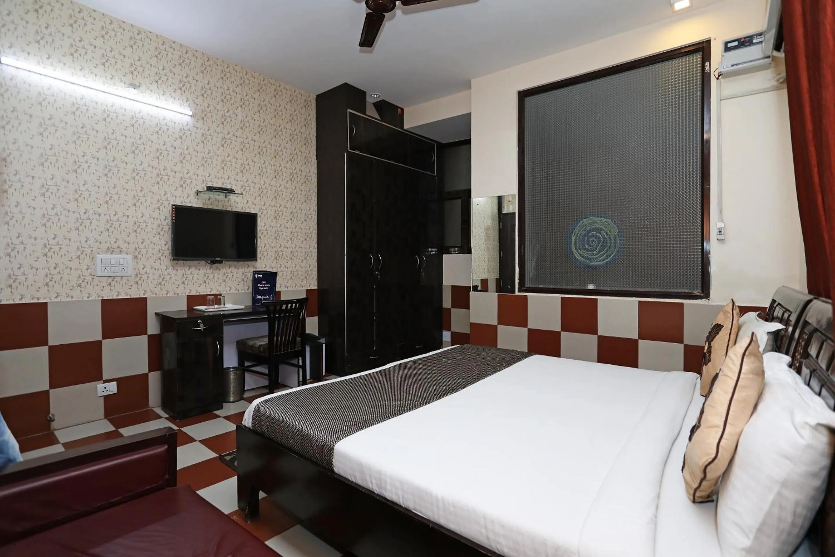 Bedroom in Hotel O Grand Empire Expressway
