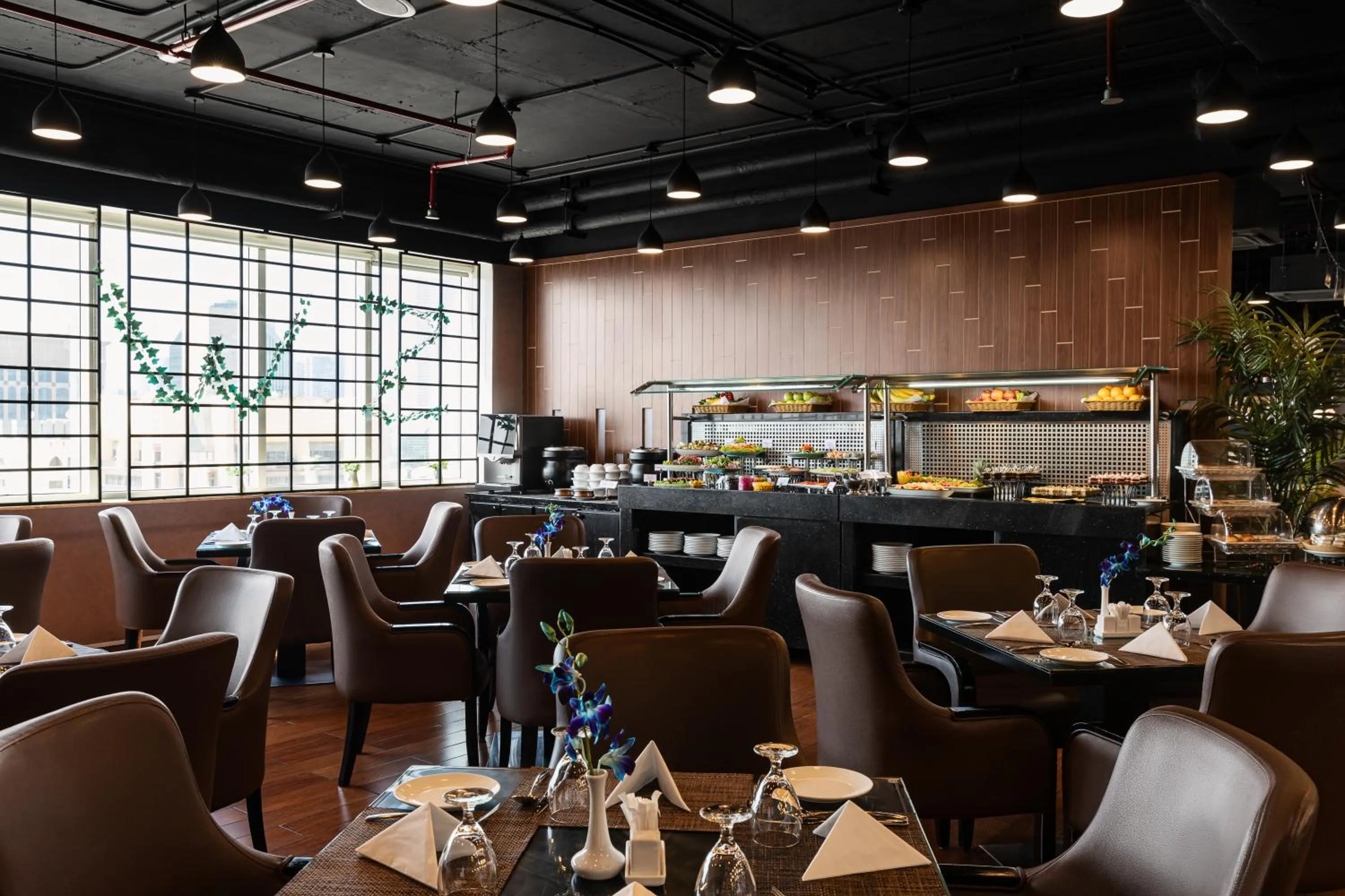Restaurant/places to eat in Cristal Hotel Abu Dhabi