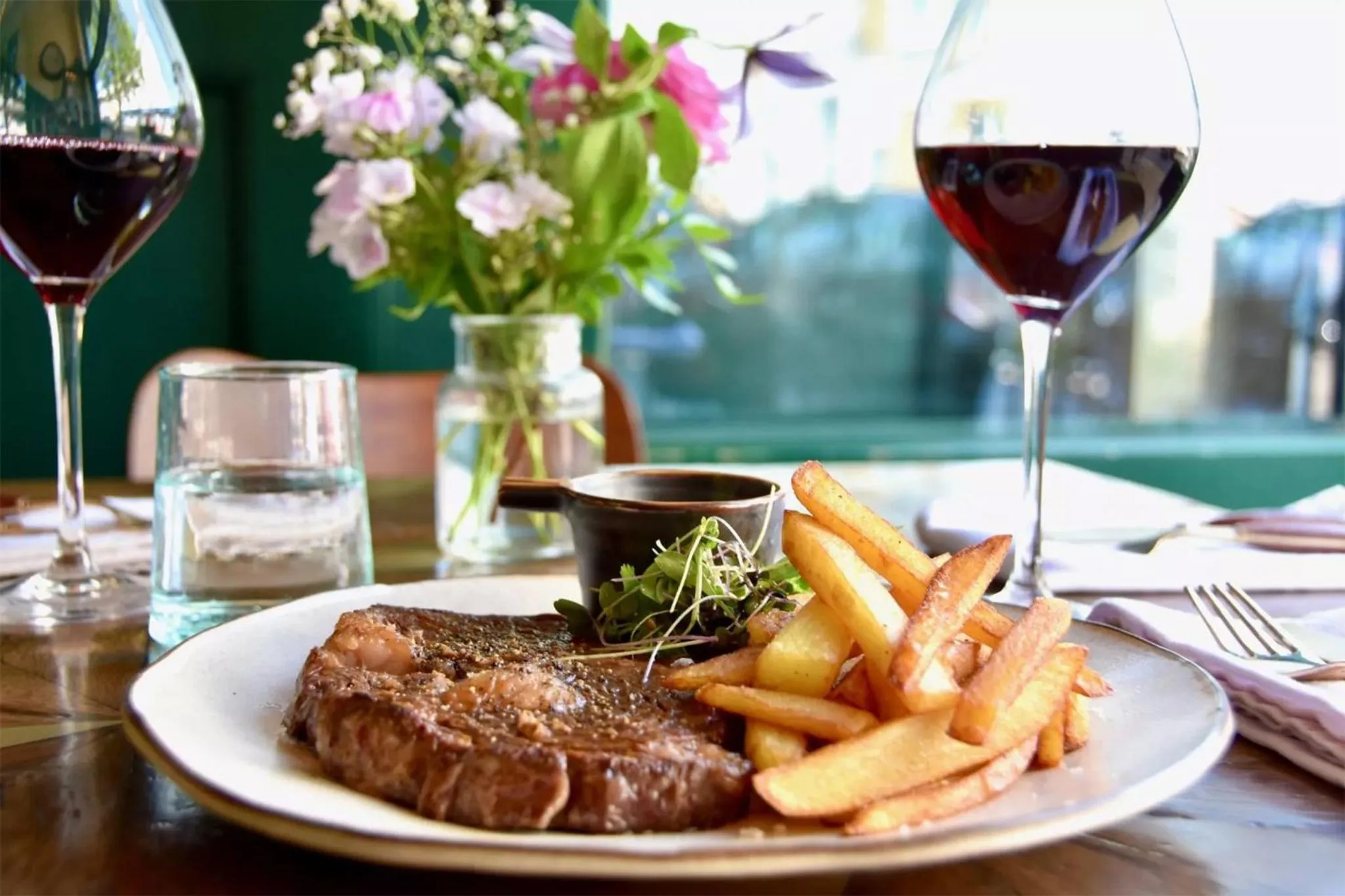 Food and drinks in Mellington Hall Country House Hotel