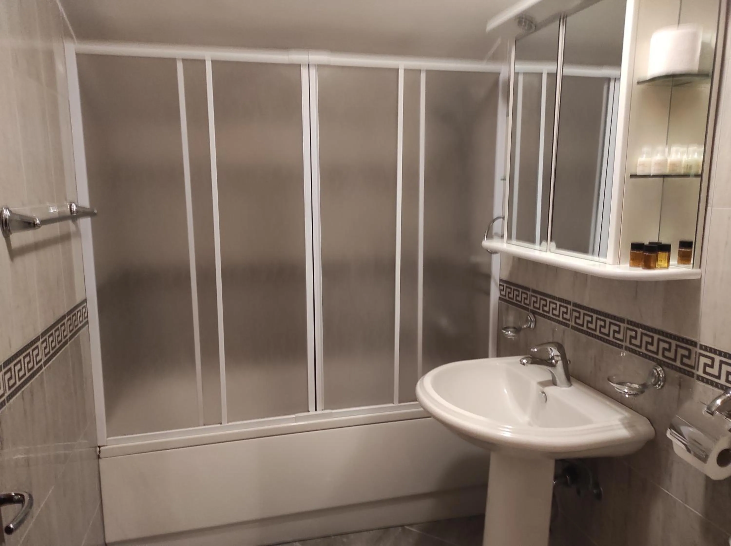 Bathroom in Hotel Mimoza