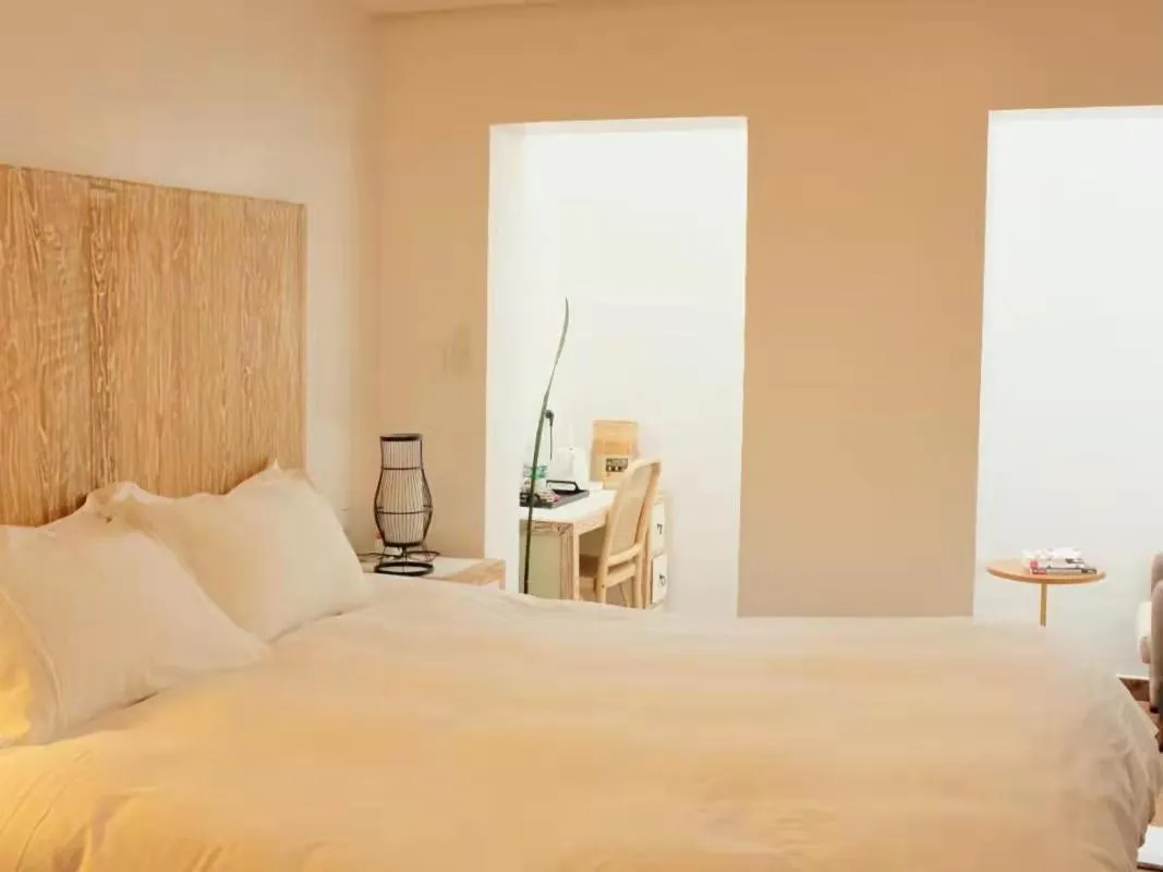 Bed in The Orchid Hotel - Old Town & Drum Tower