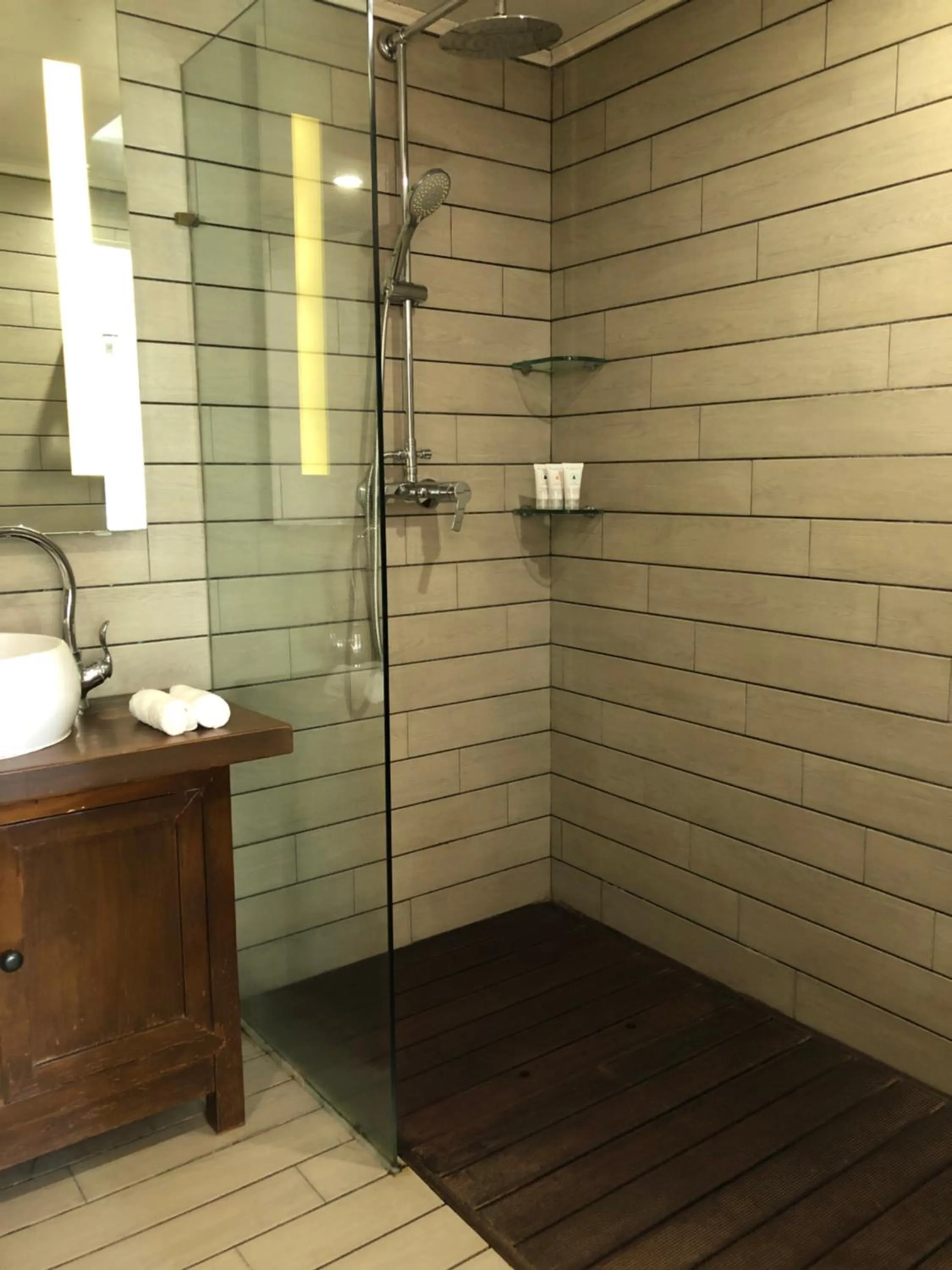 The Orchid Hotel - Old Town & Drum Tower