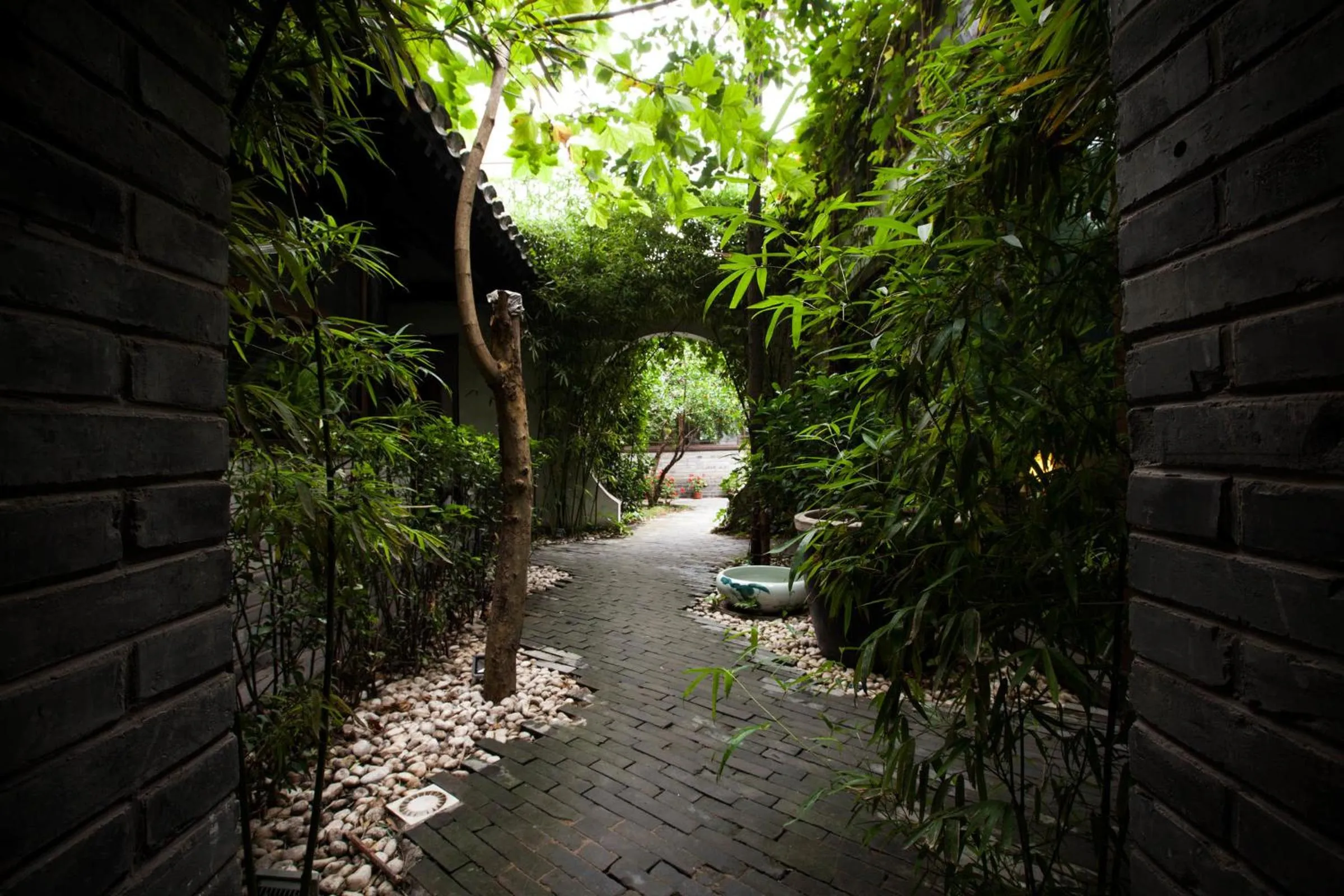 Garden in The Orchid Hotel - Old Town & Drum Tower