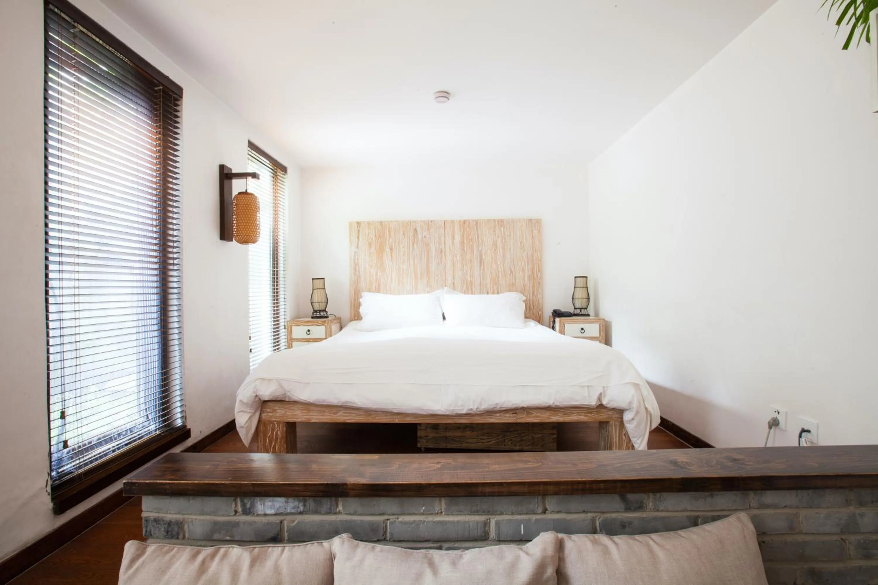 Bed in The Orchid Hotel - Old Town & Drum Tower