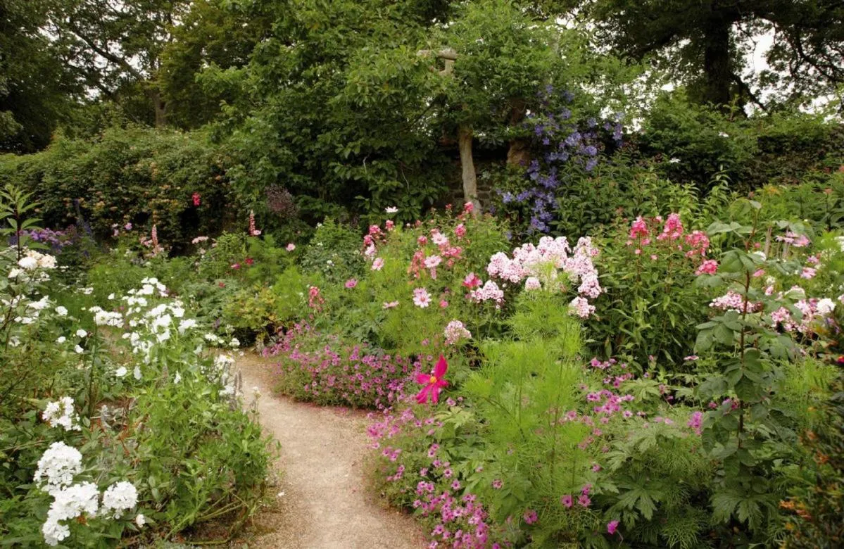 Natural landscape in Spring Water Barn
