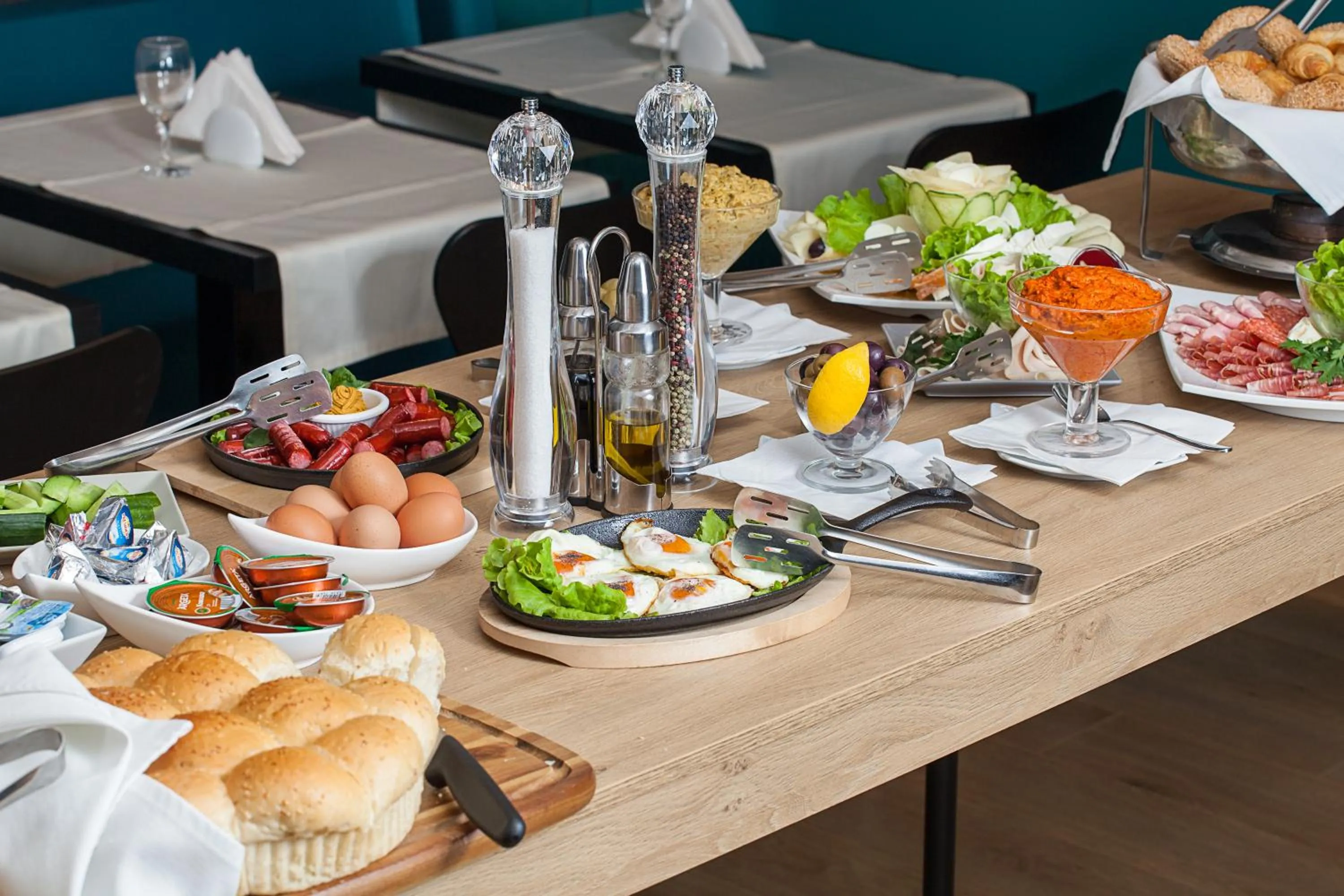 Breakfast in City Park Hotel