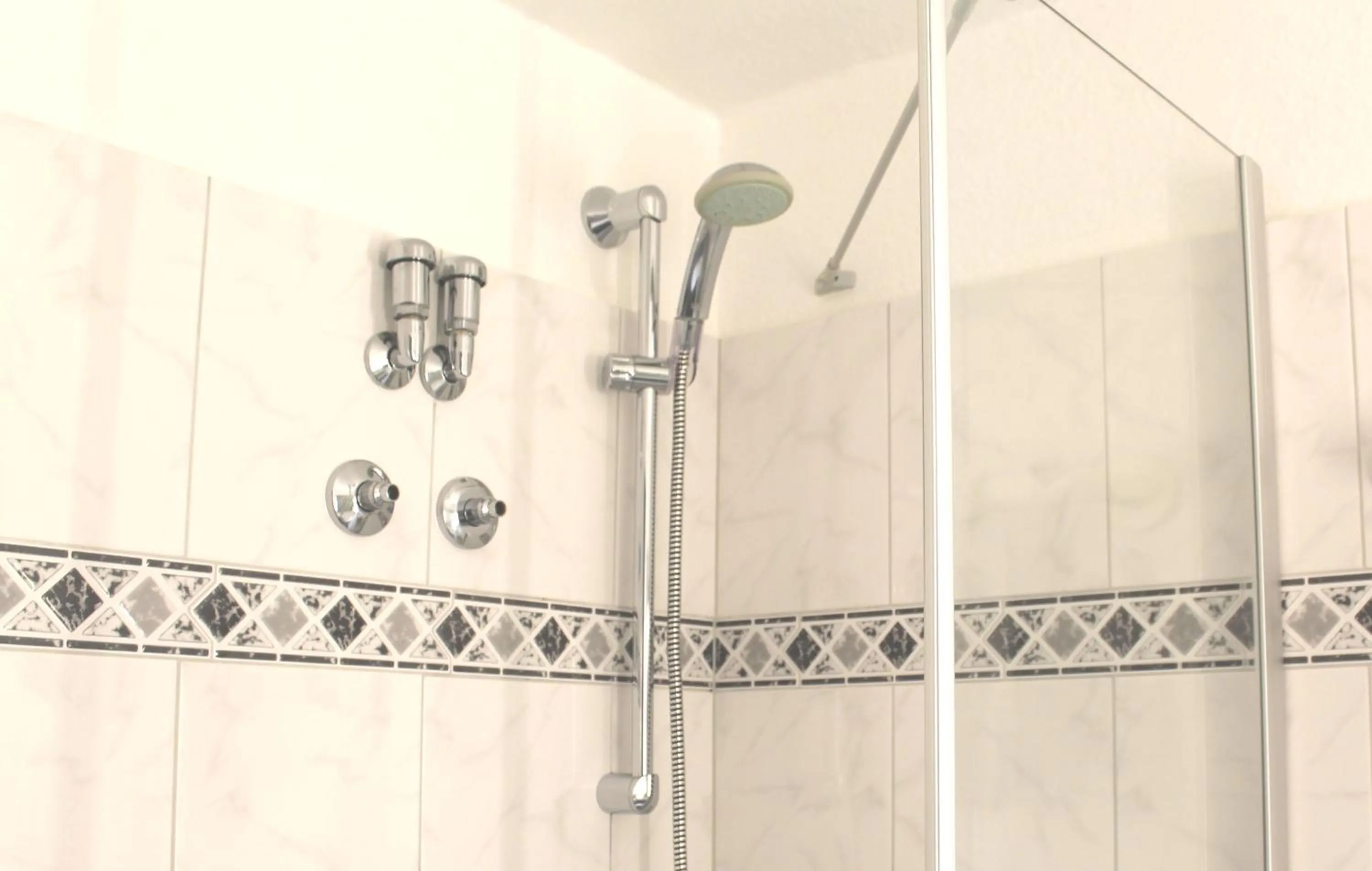 Shower in Hotel Ostmeier