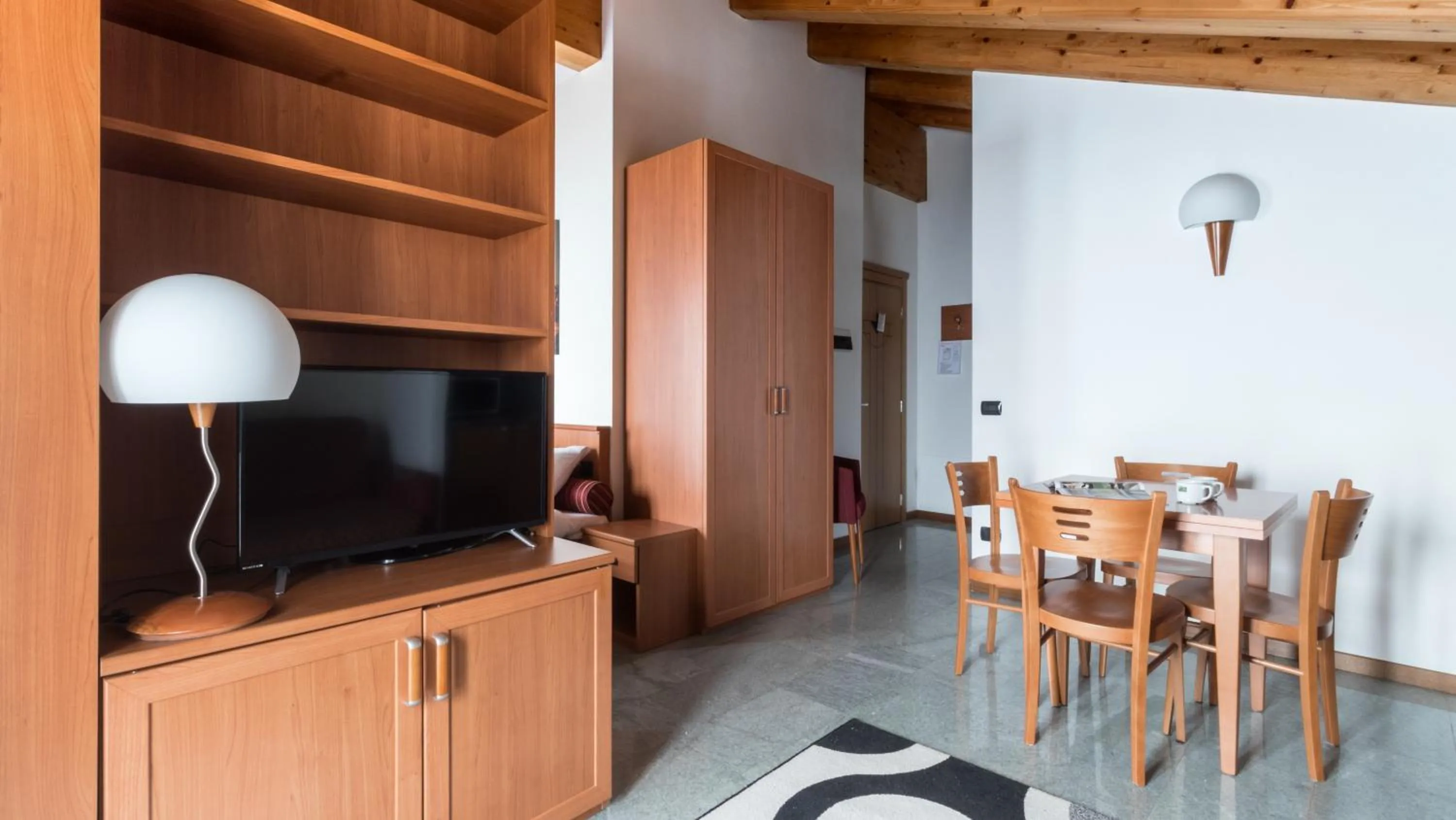 Dining area in Residence Pizzo Scalino