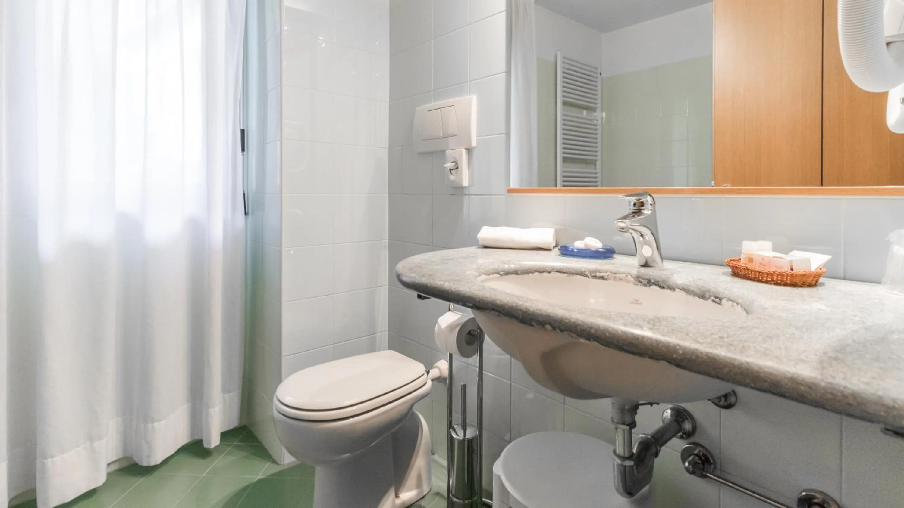 Bathroom in Residence Pizzo Scalino