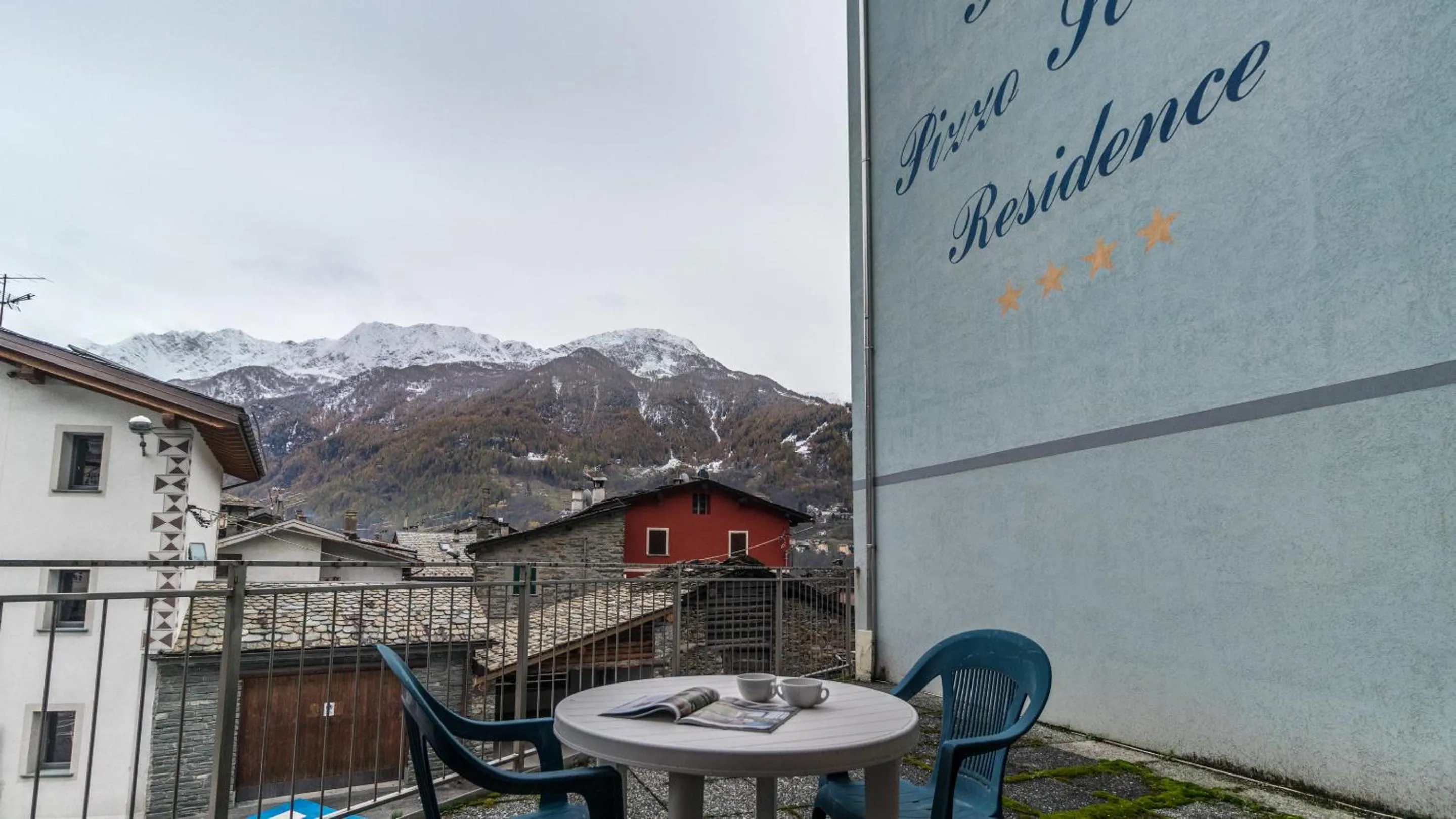 Property building in Residence Pizzo Scalino