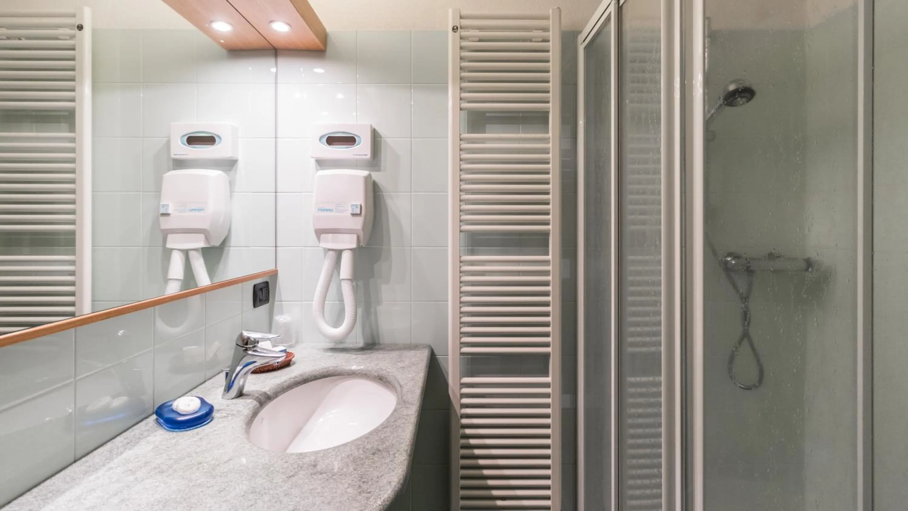 Bathroom in Residence Pizzo Scalino