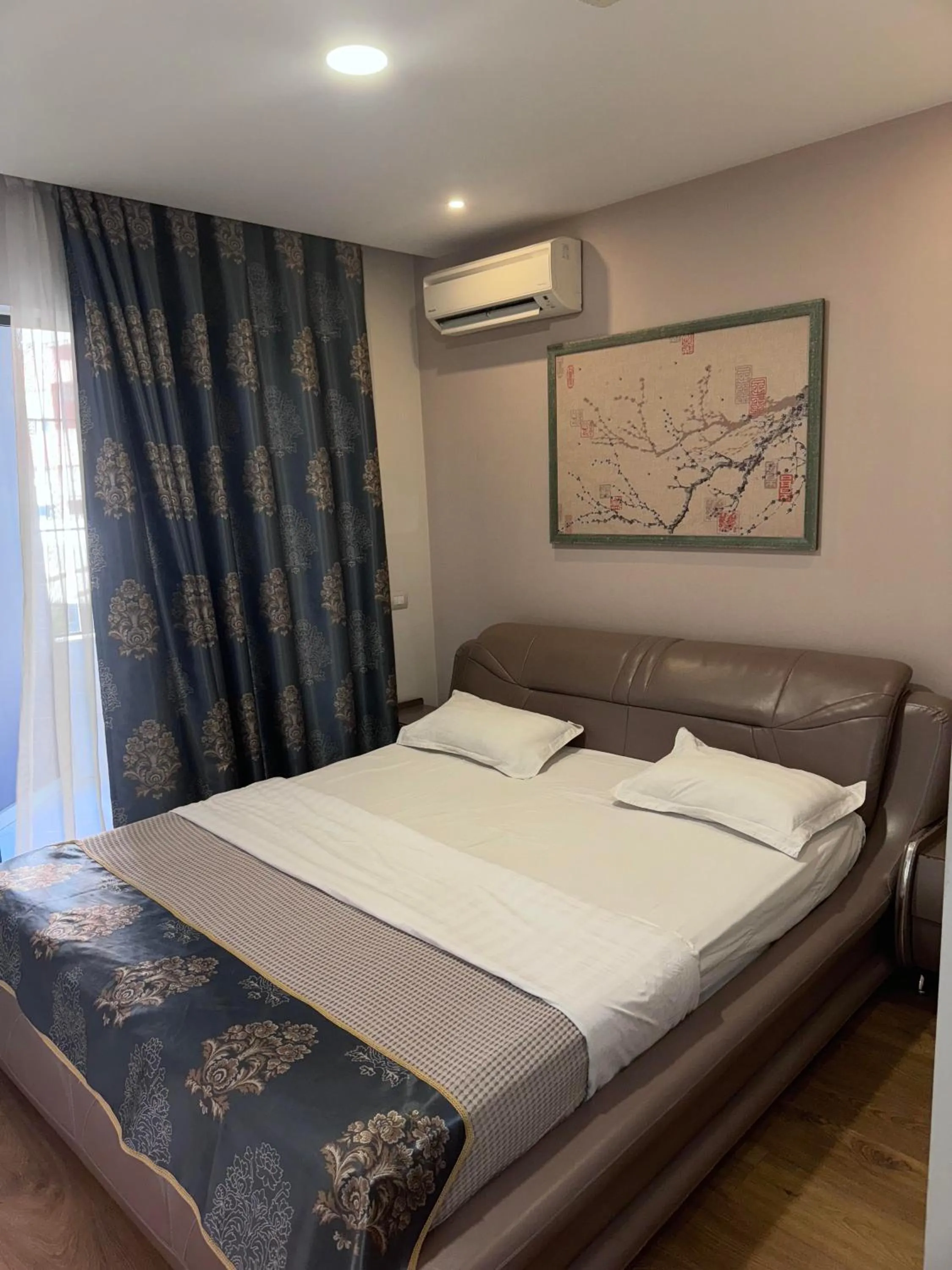 Bed in Park Hotel Tirana