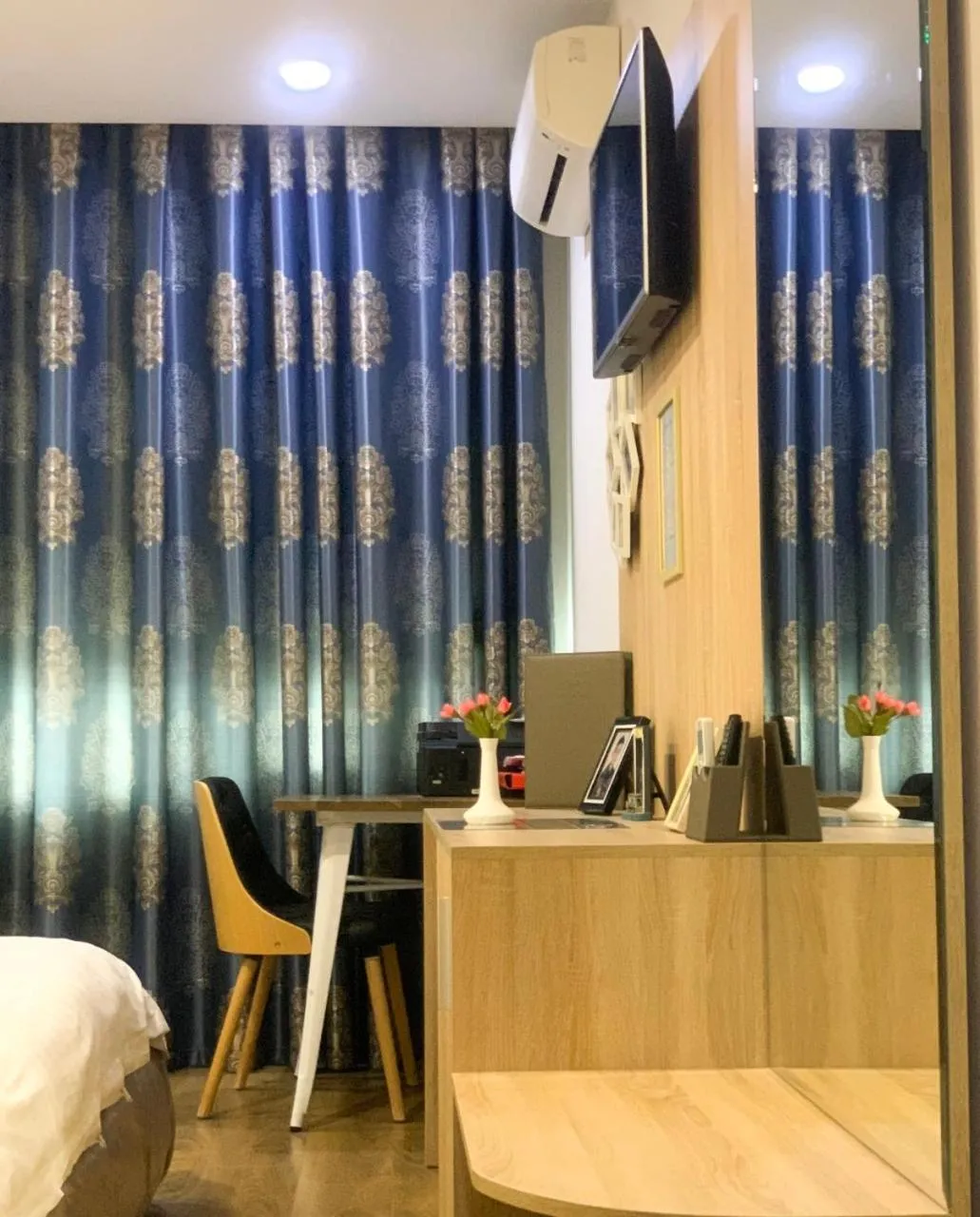 Bedroom, Bed in Park Hotel Tirana