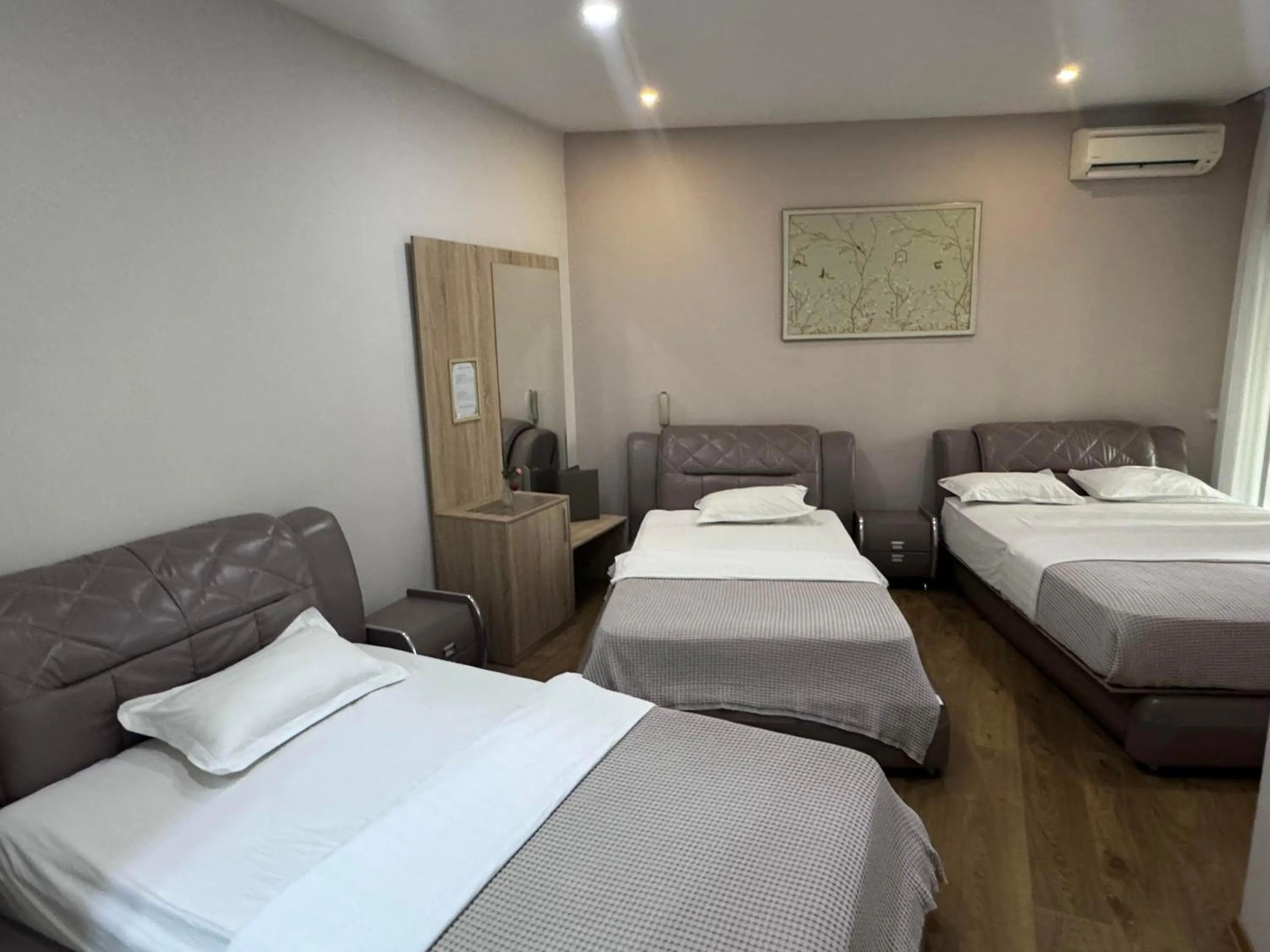 Bed in Park Hotel Tirana