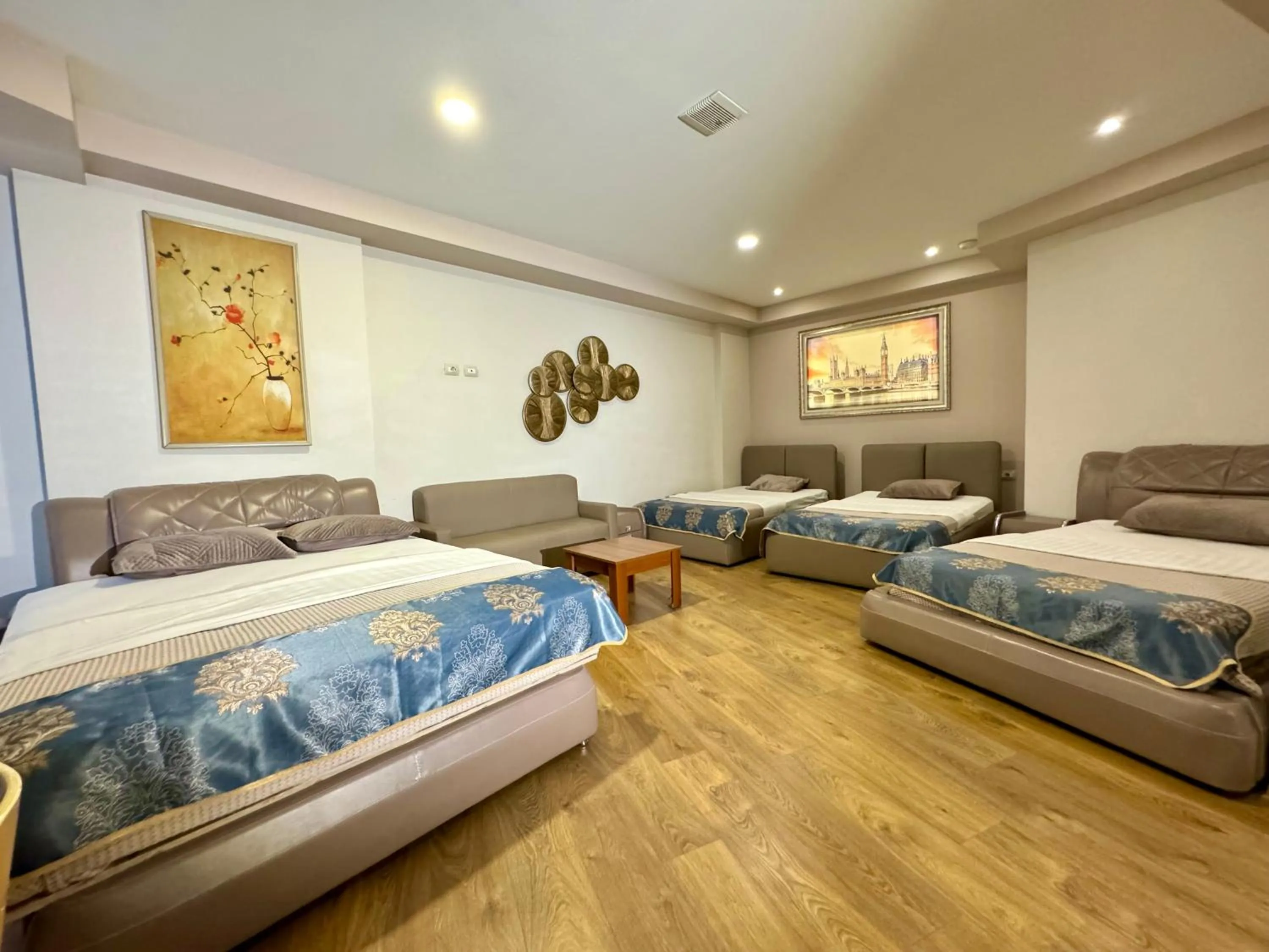 Bed in Park Hotel Tirana