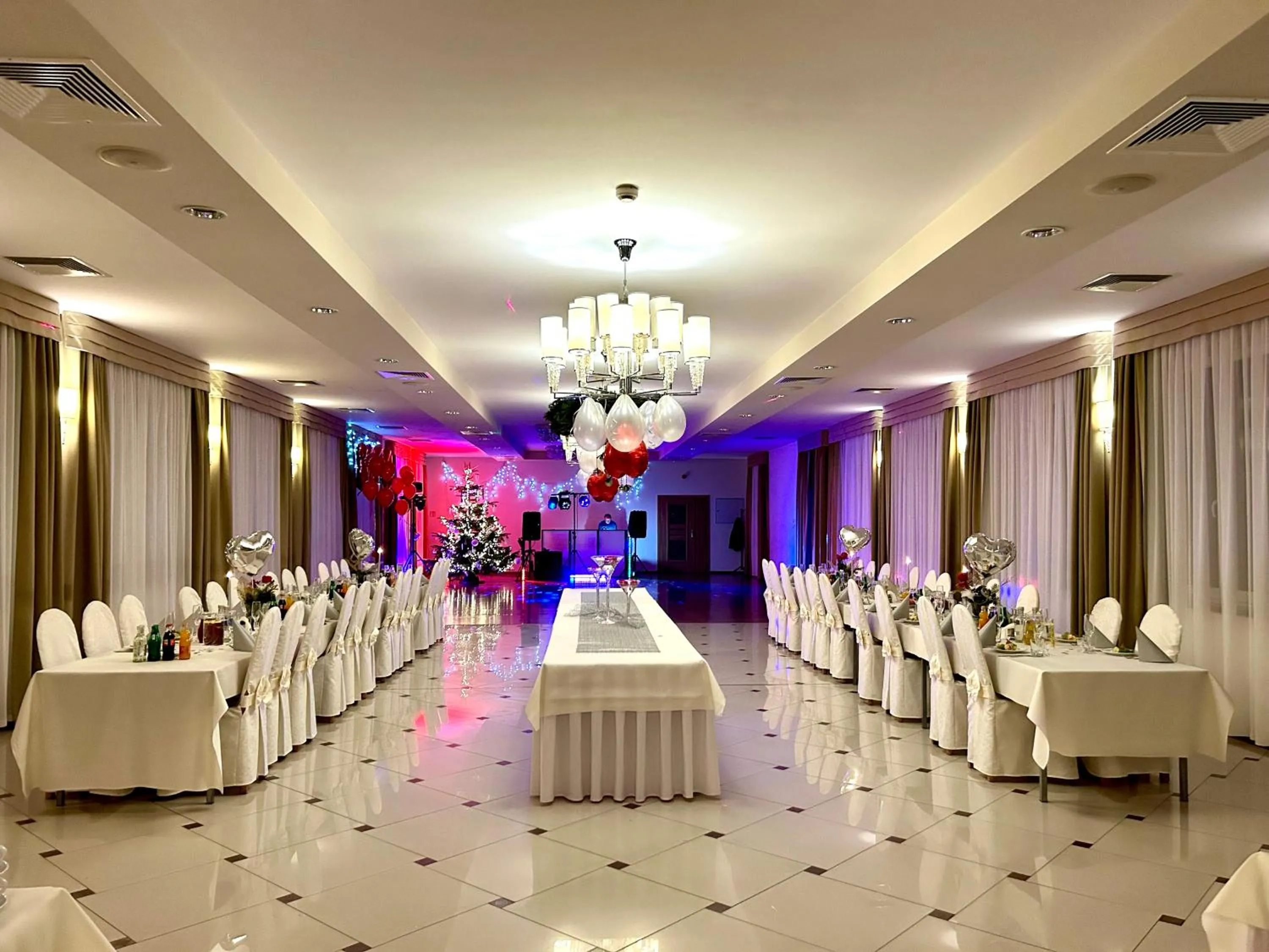 Restaurant/places to eat in GWAREK Centrum Wypoczynkowe