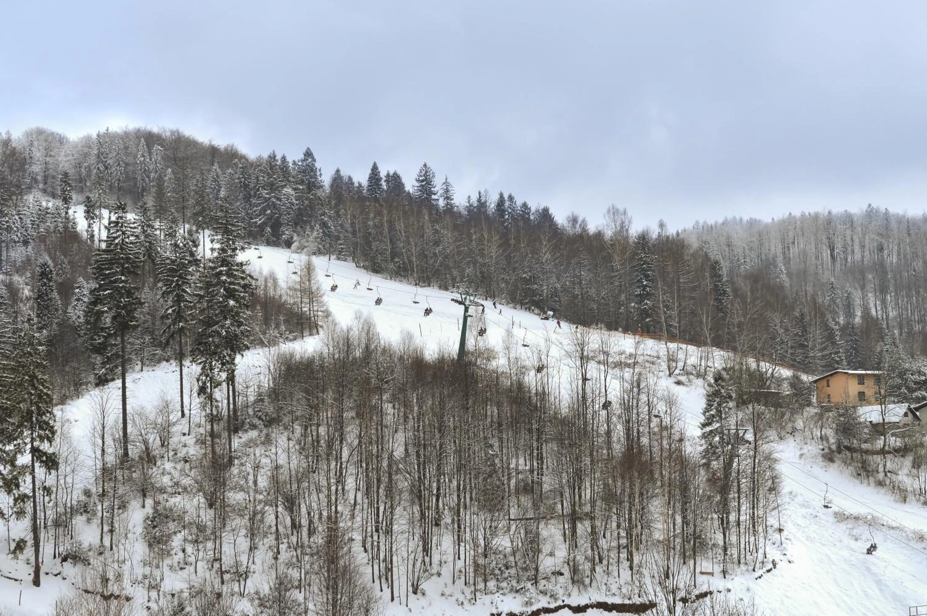 Skiing in GWAREK Centrum Wypoczynkowe