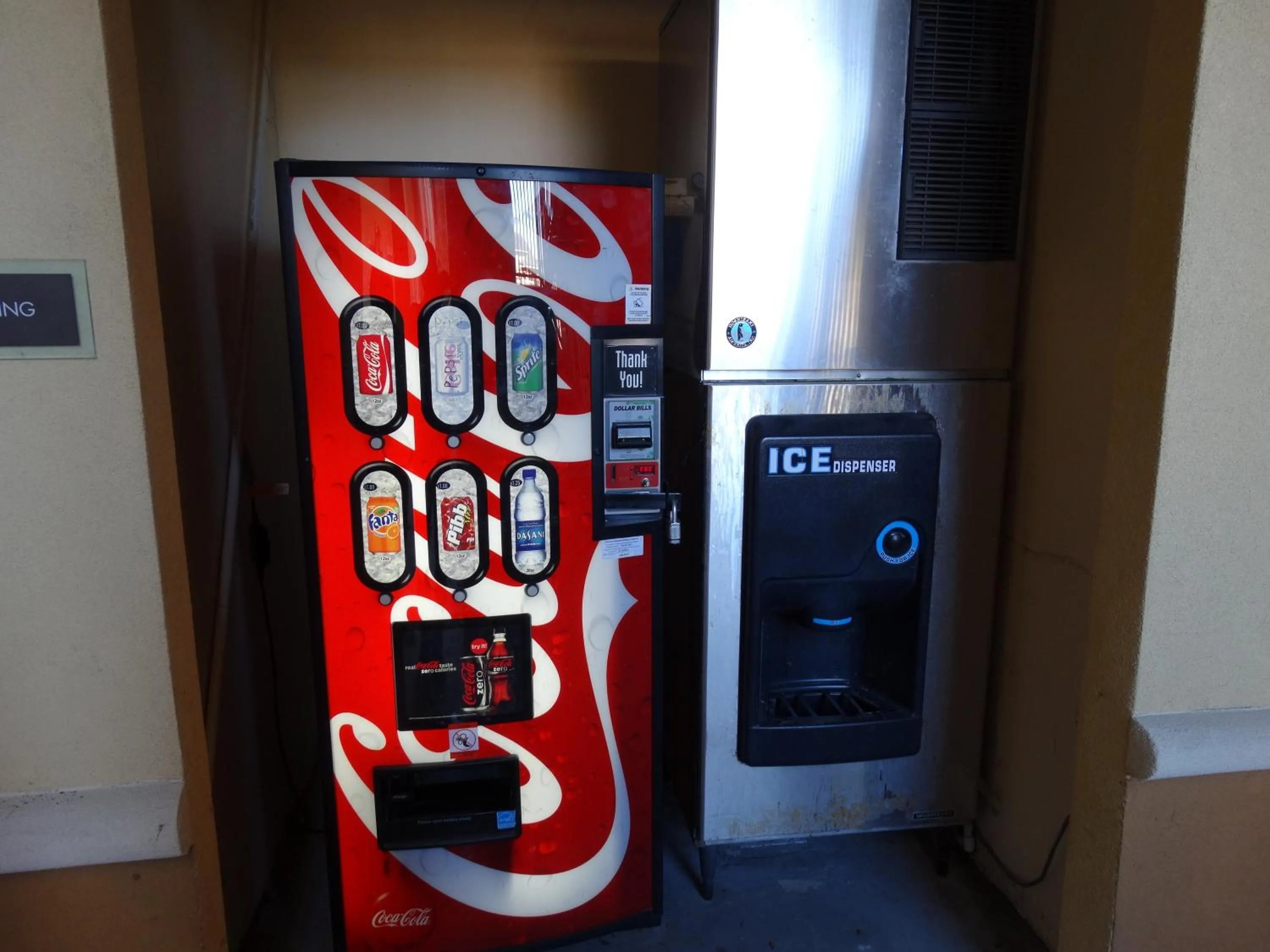 Non alcoholic drinks in Regency Inn & Suites - Baytown