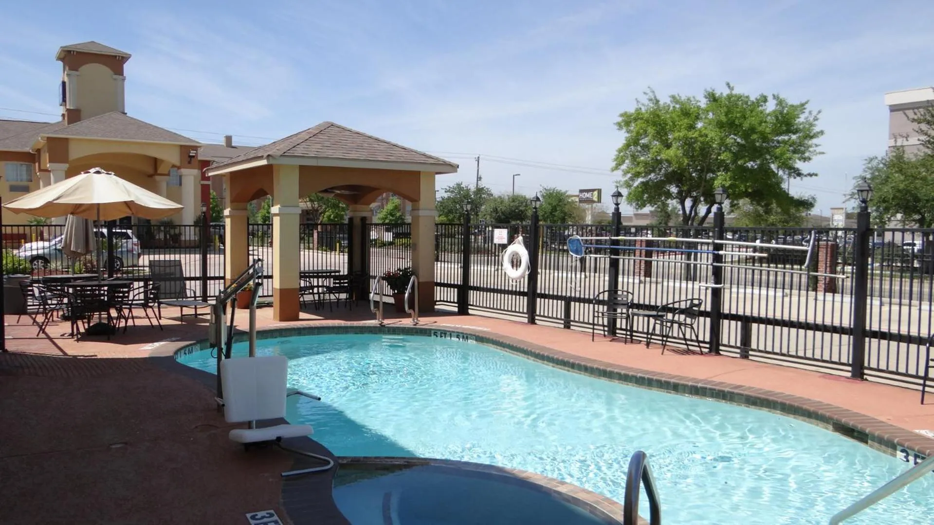 Pool view in Regency Inn & Suites - Baytown