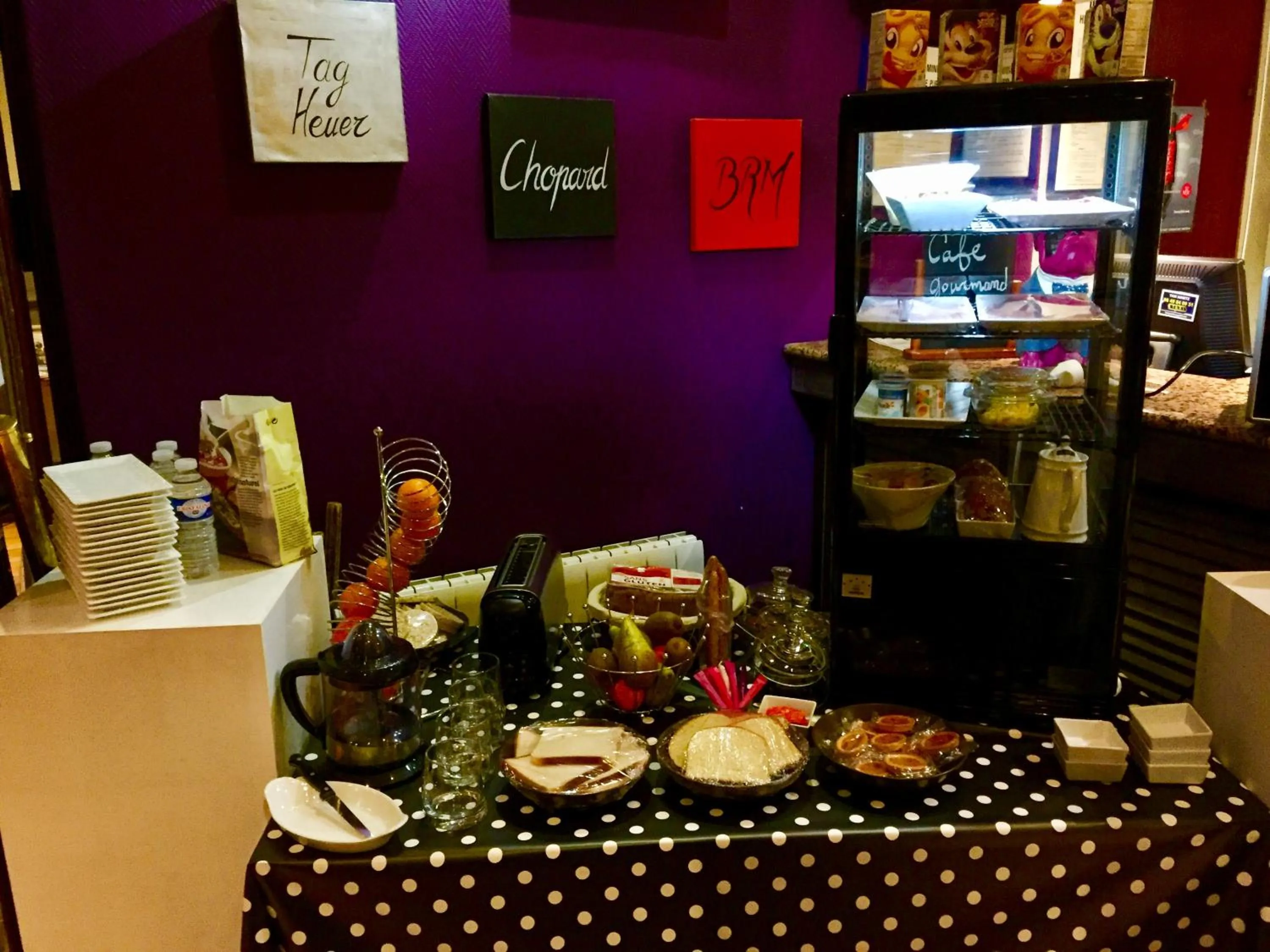 Continental breakfast in Cit'Hotel B Hotel Brasserie