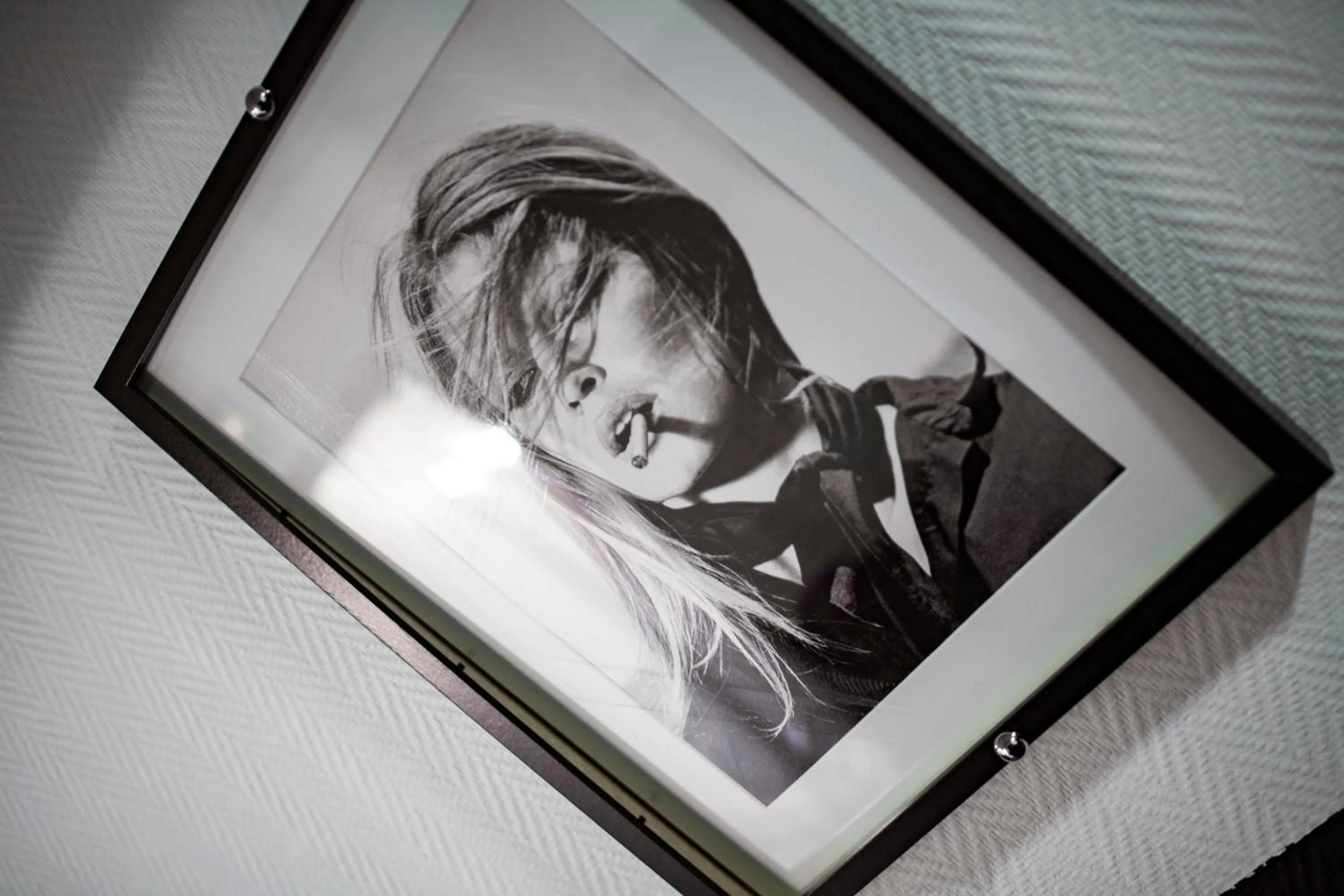 Decorative detail in Cit'Hotel B Hotel Brasserie