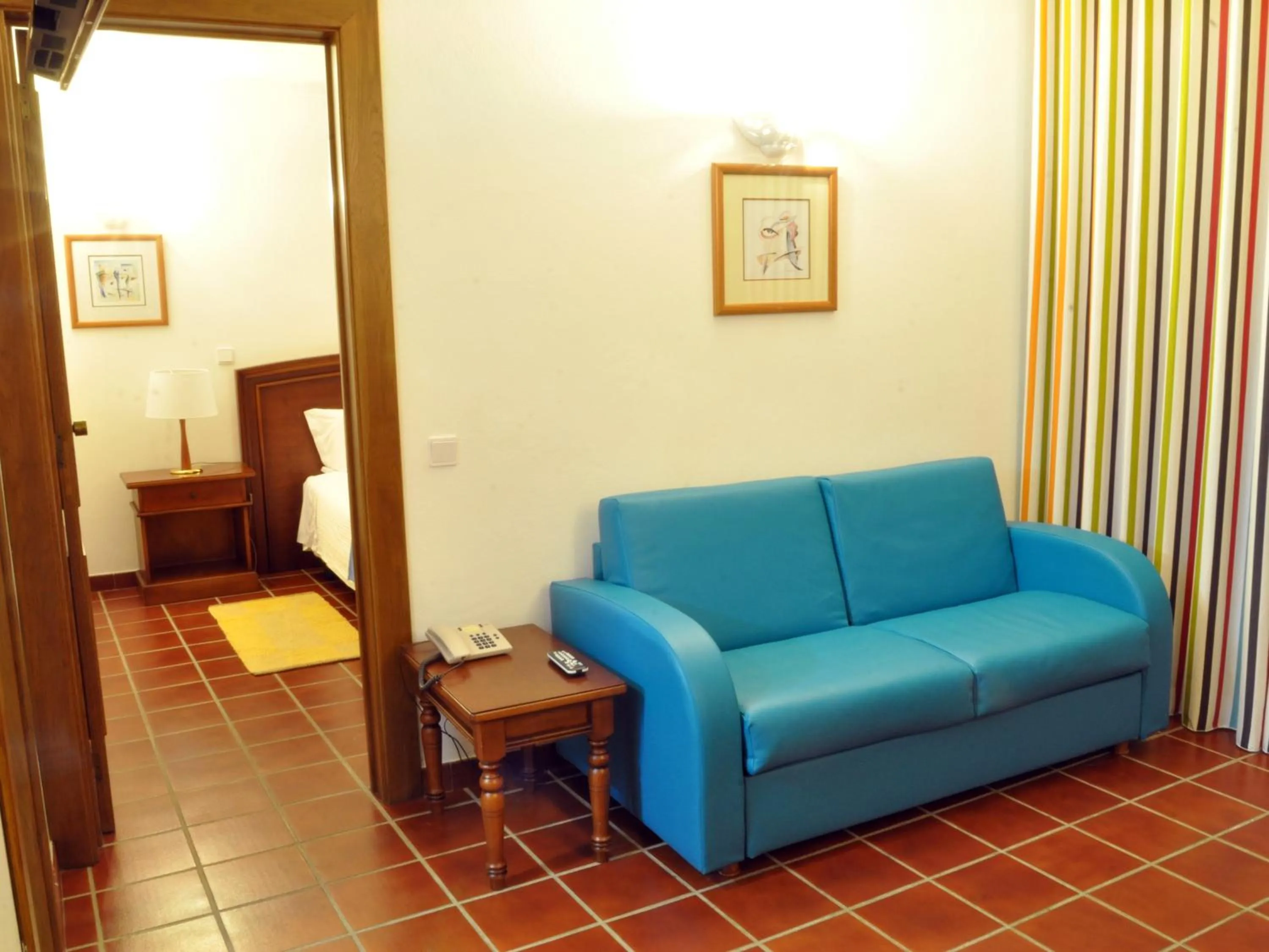 Photo of the whole room in Patios Da Vila - Duna Parque Group