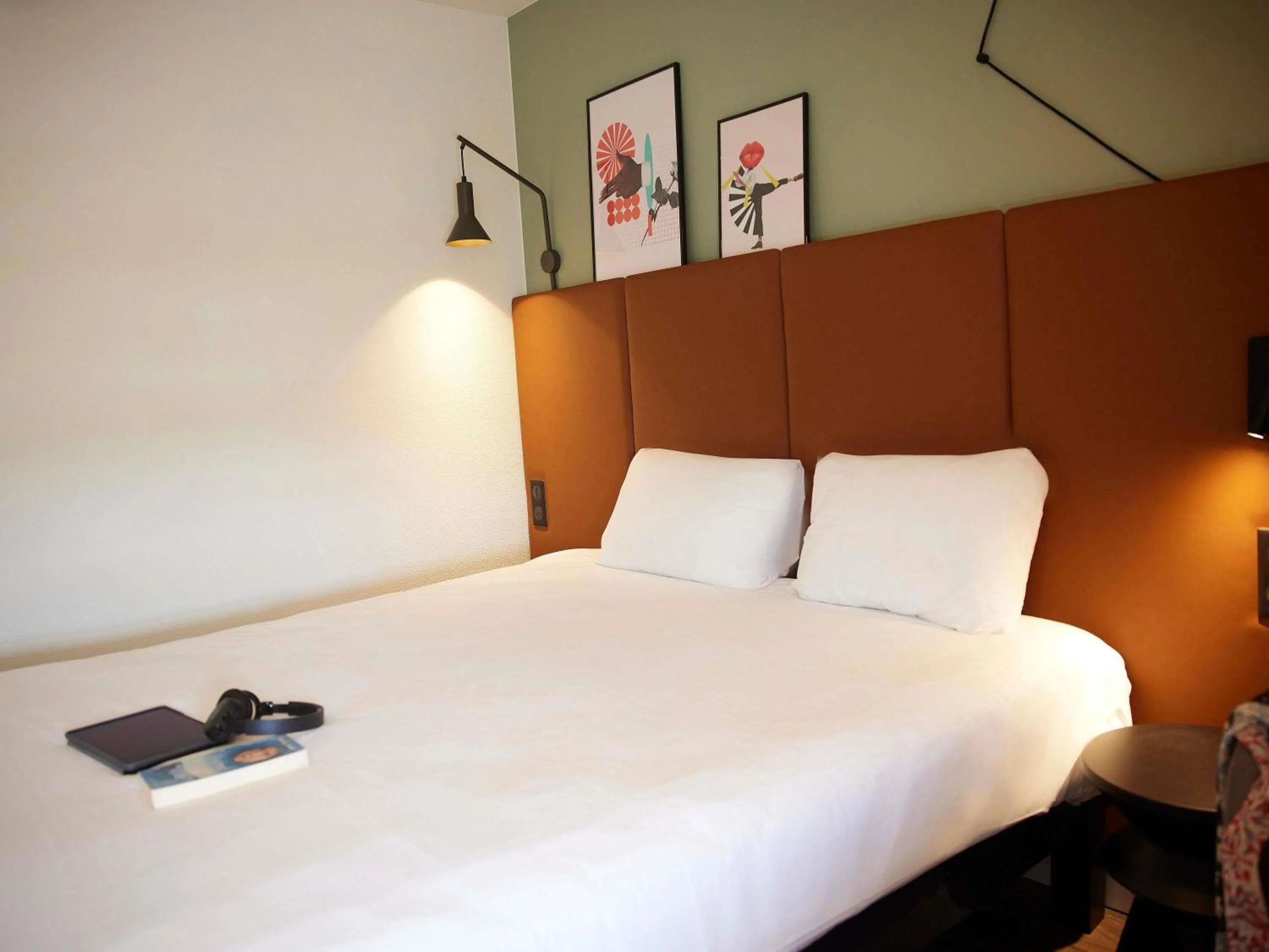 Bedroom, Bed in ibis Chalon Sur Saone Nord