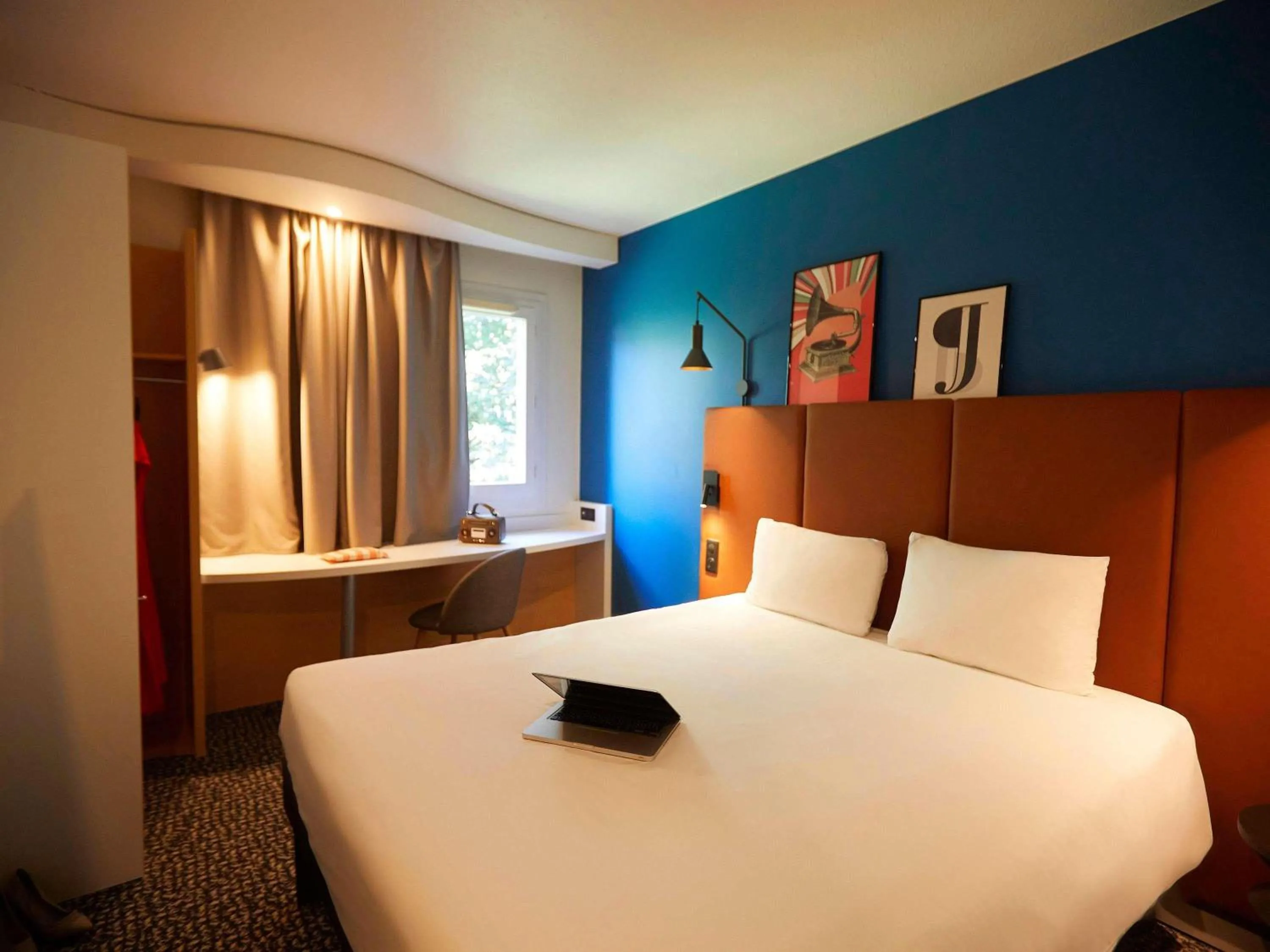 Bedroom, Bed in ibis Chalon Sur Saone Nord