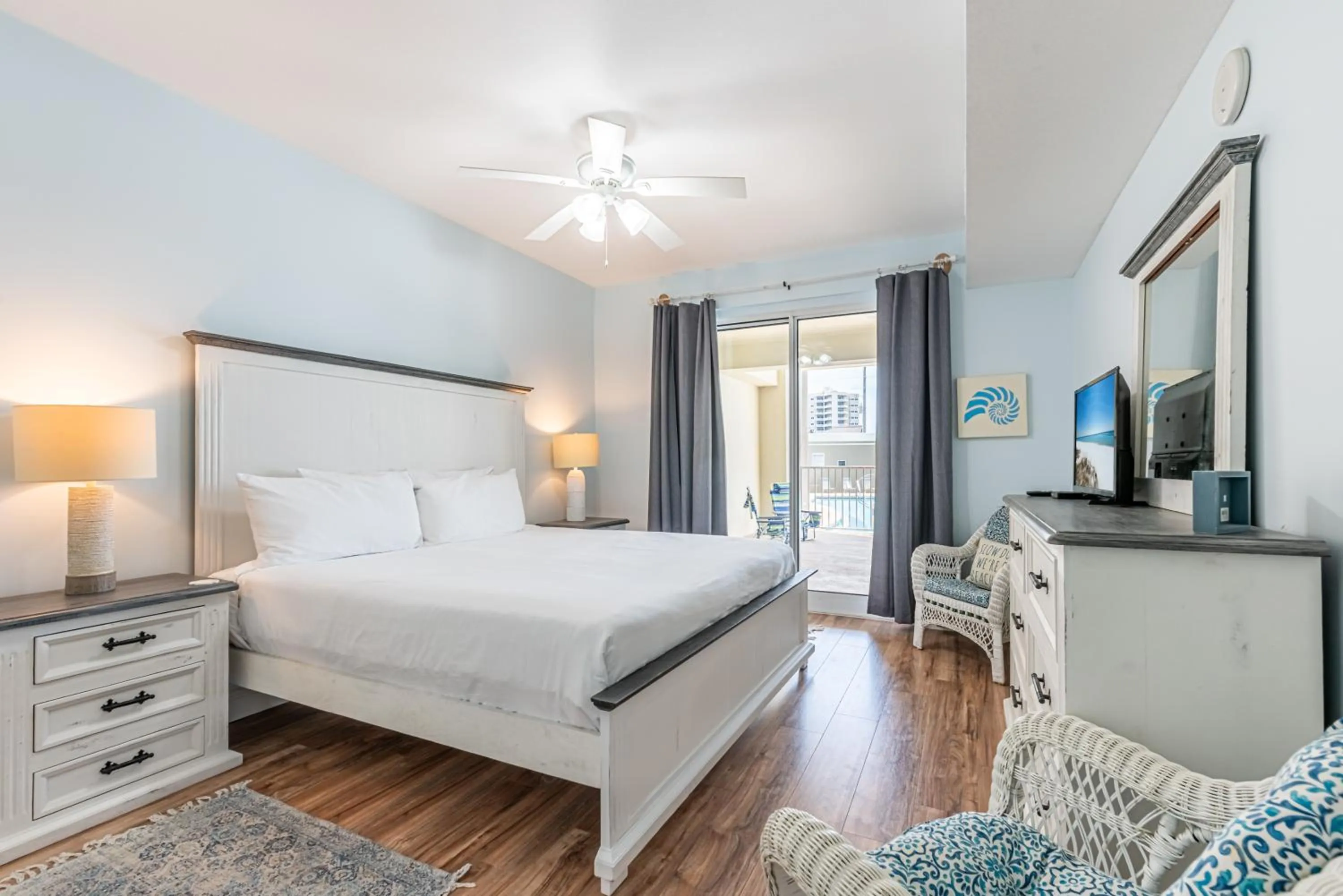 Bed in Ariel Dunes II 109