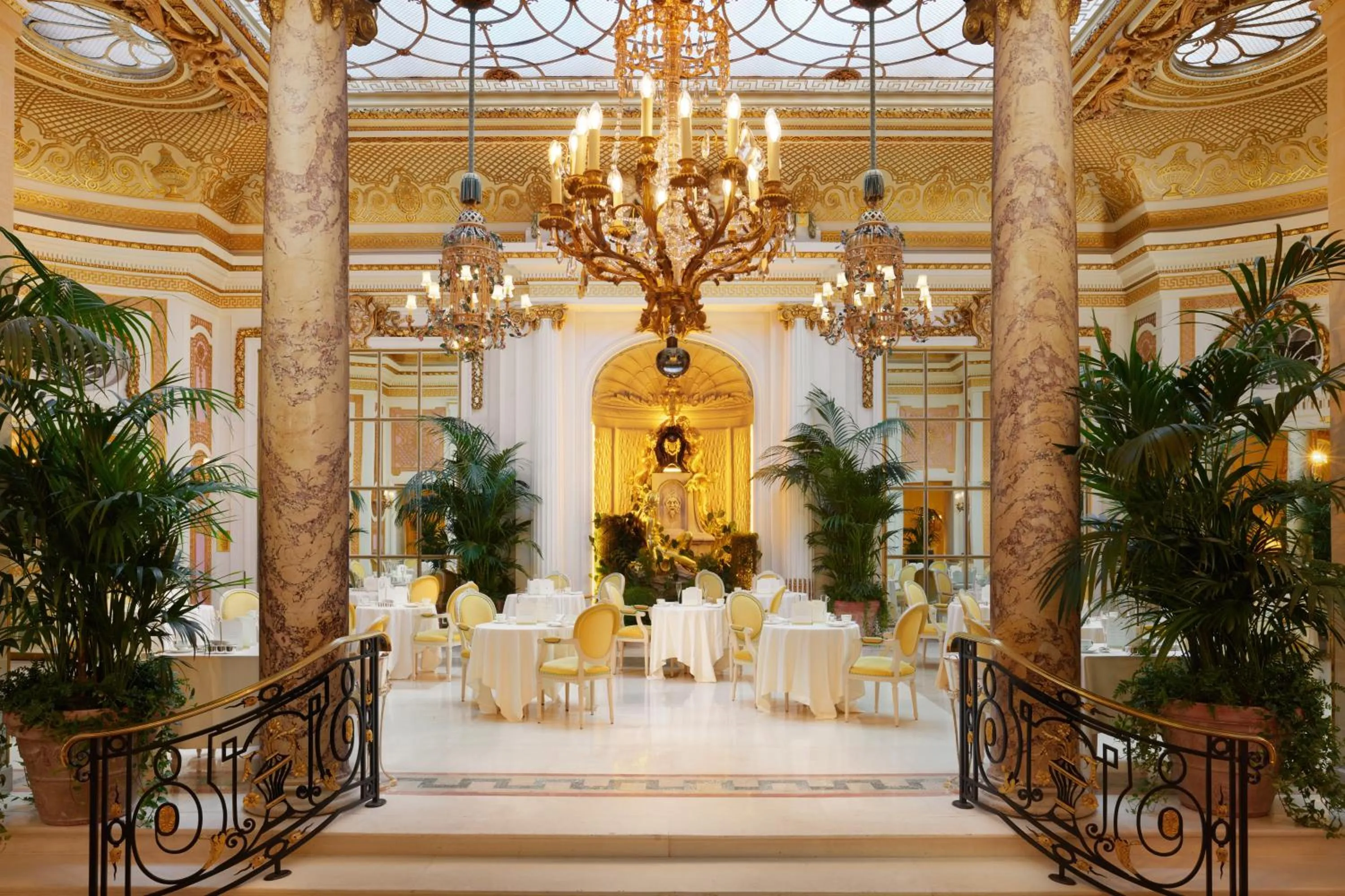 Restaurant/places to eat in The Ritz London