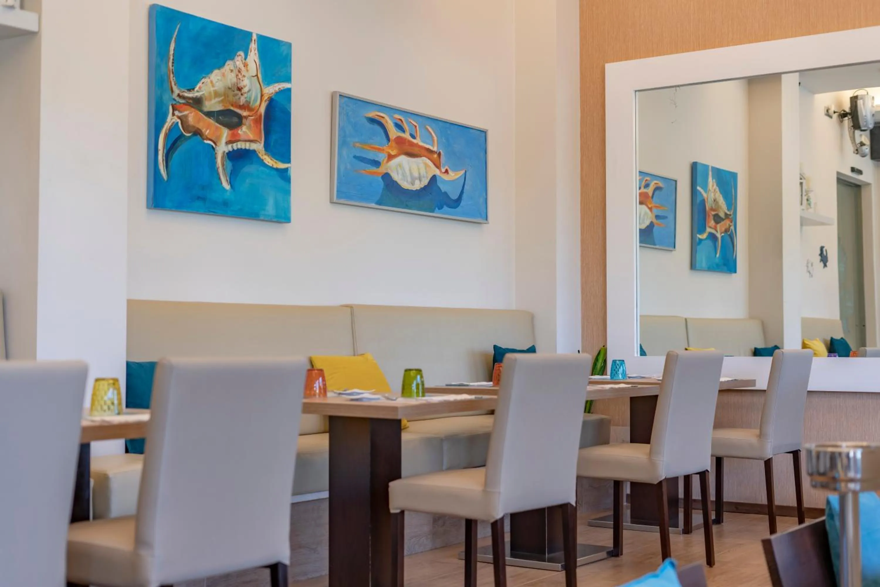 Restaurant/places to eat in La Sort Boutique Hotel