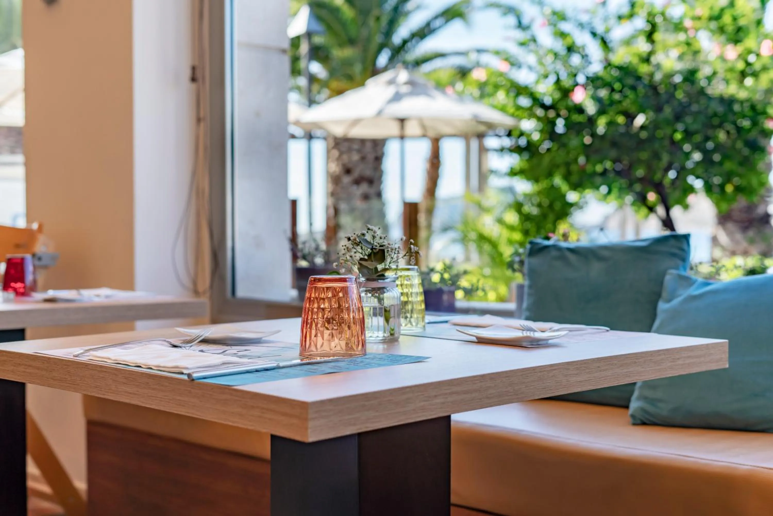 Restaurant/places to eat in La Sort Boutique Hotel