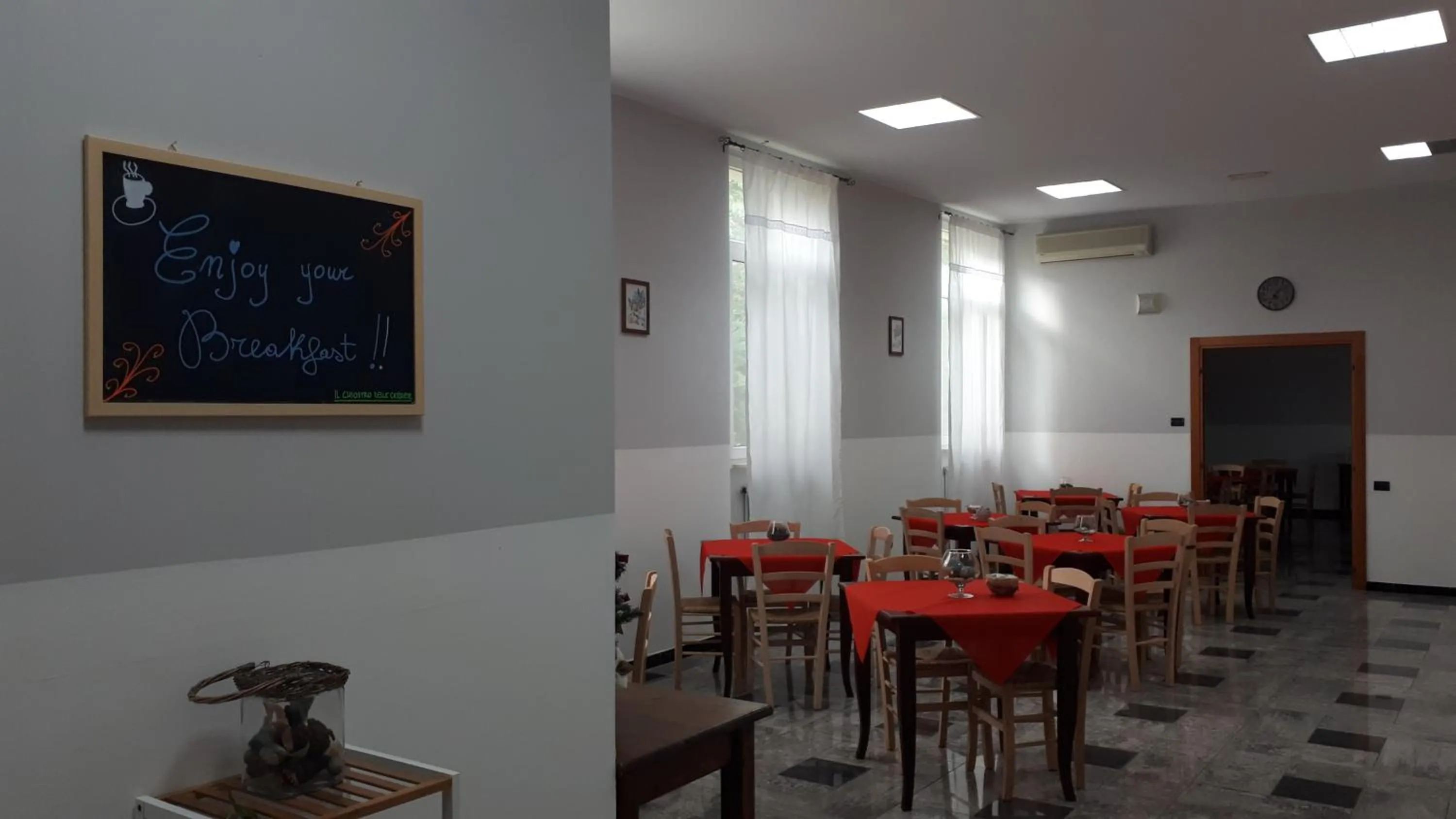 Restaurant/places to eat in Chiostro Delle Cererie